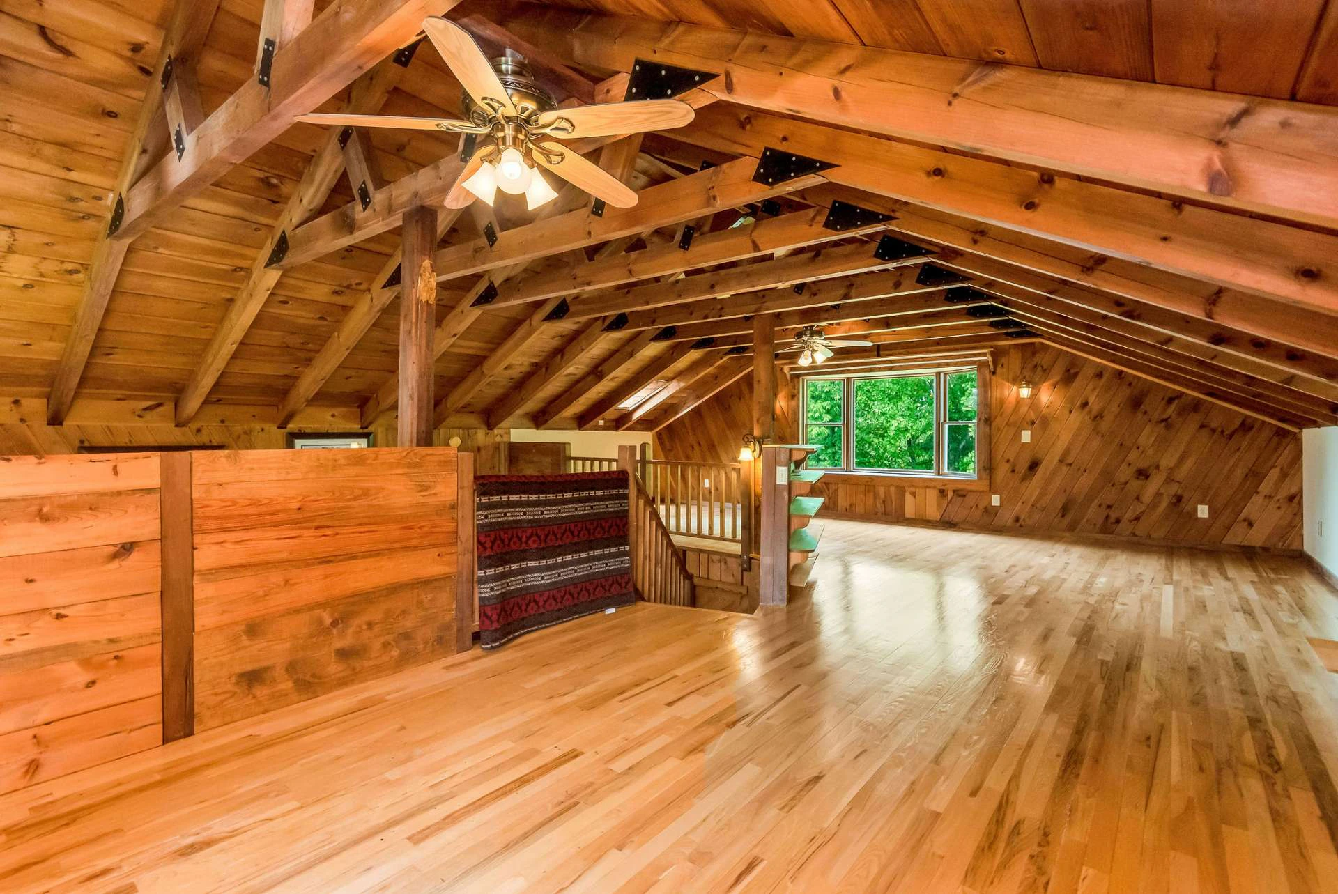 Image number 11 for the current listing