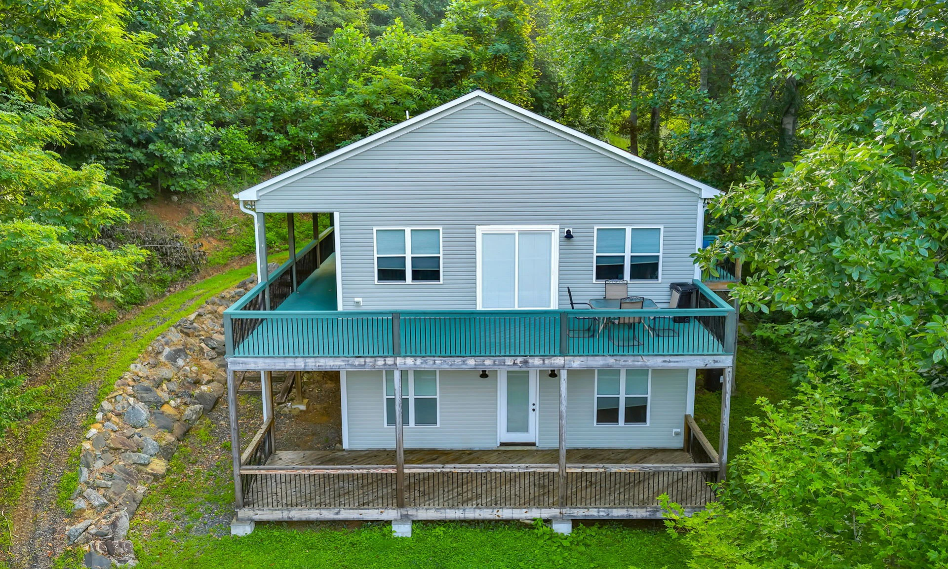 Image number 1 for the current listing