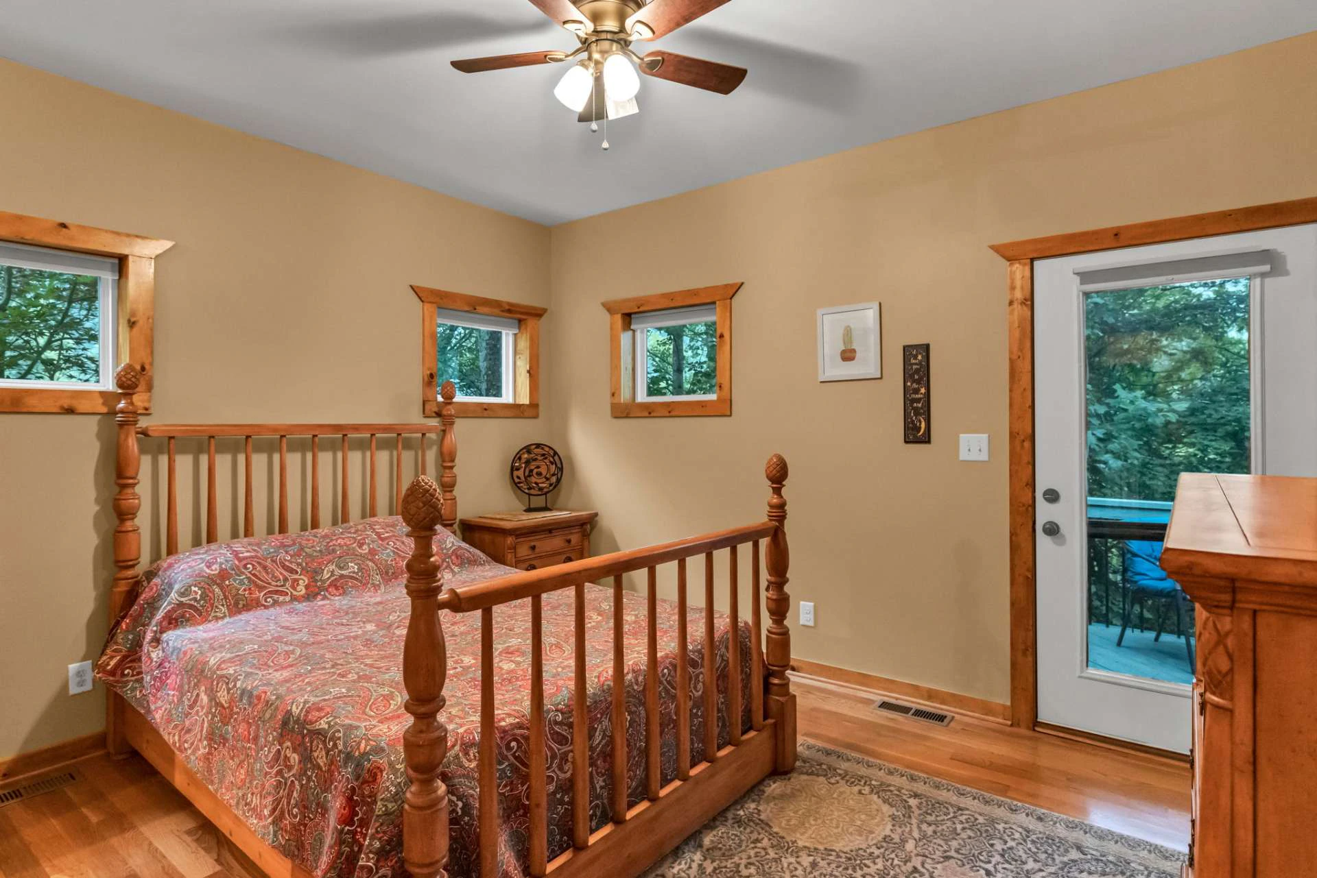 Image number 7 for the current listing