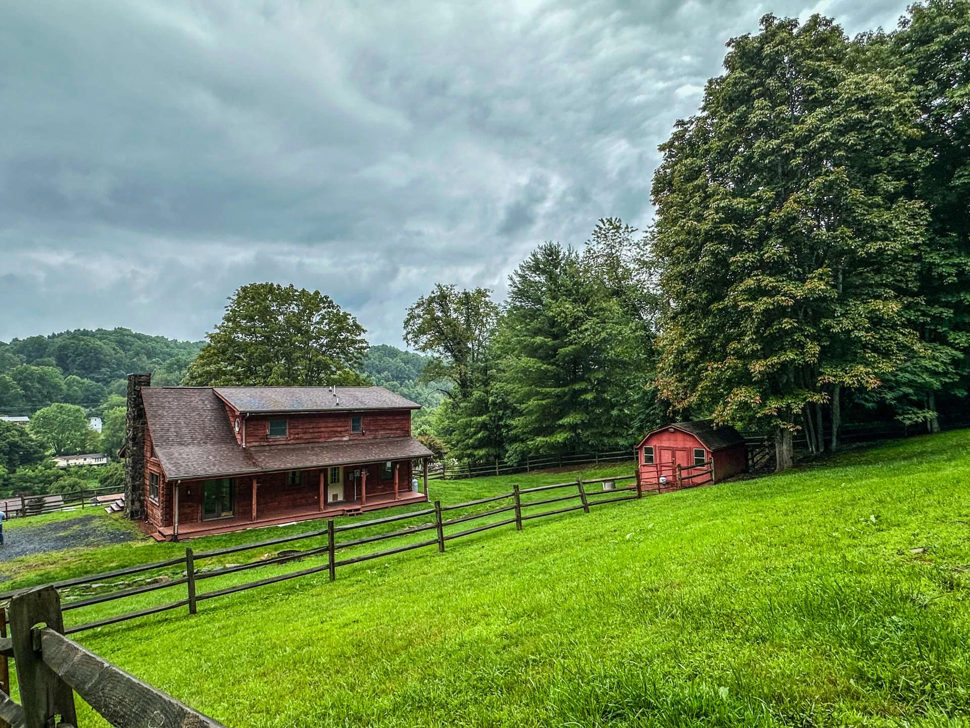 Image number 16 for the current listing