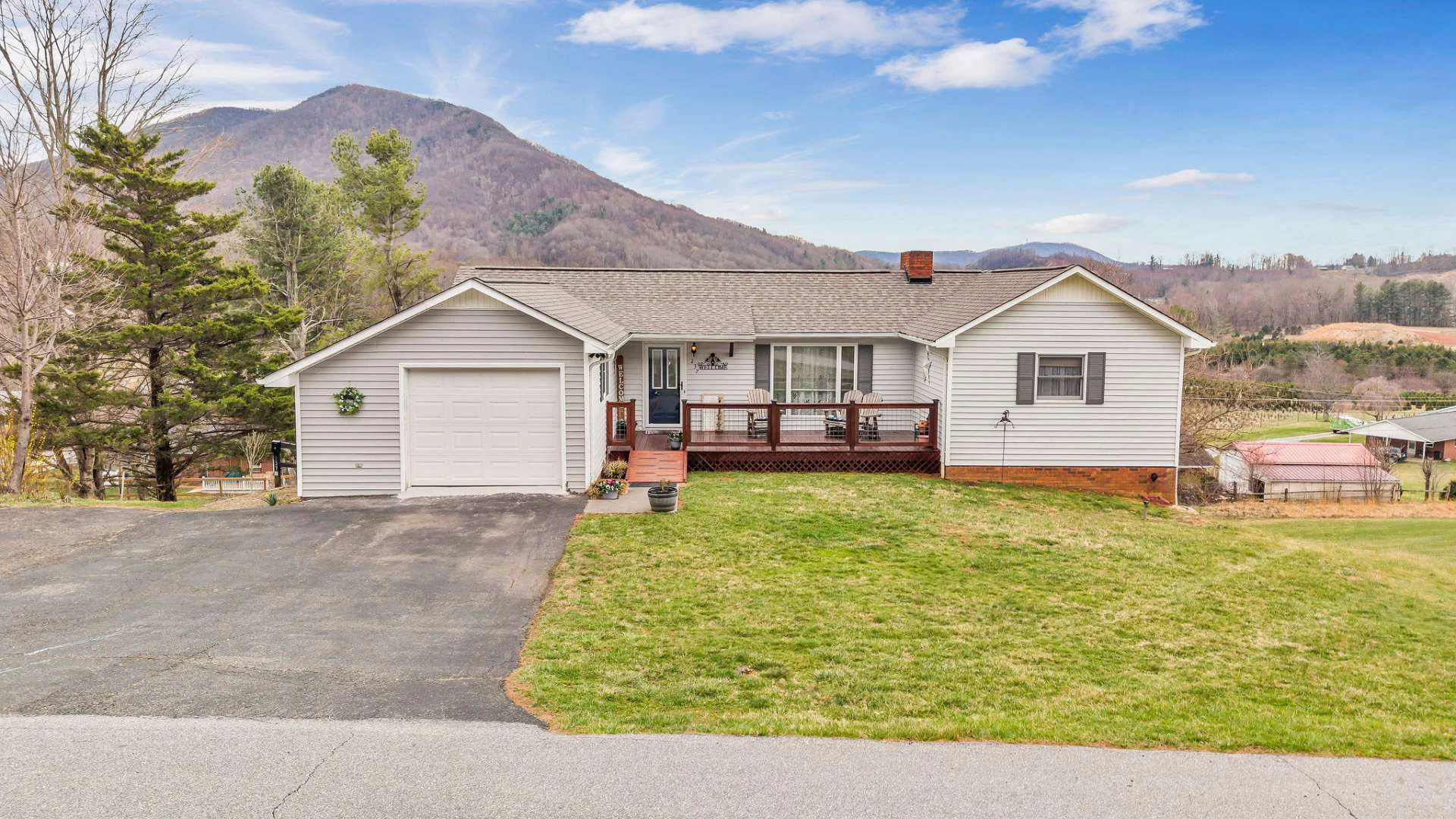 Image number 2 for the current listing