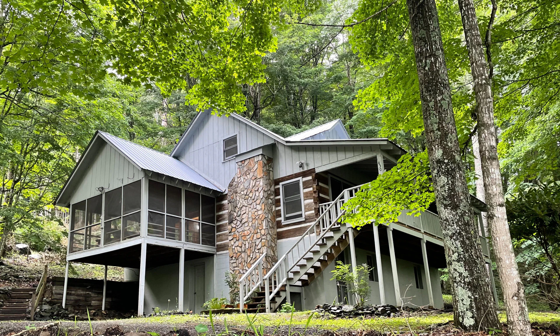 Image number 1 for the current listing