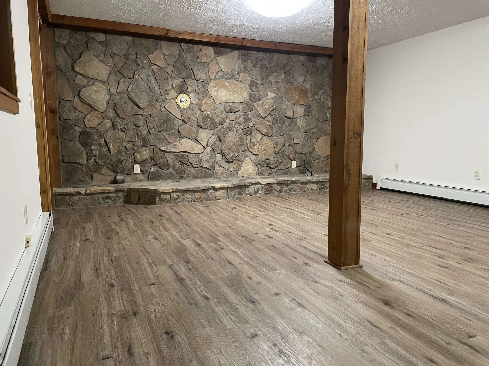 Image number 5 for the current listing