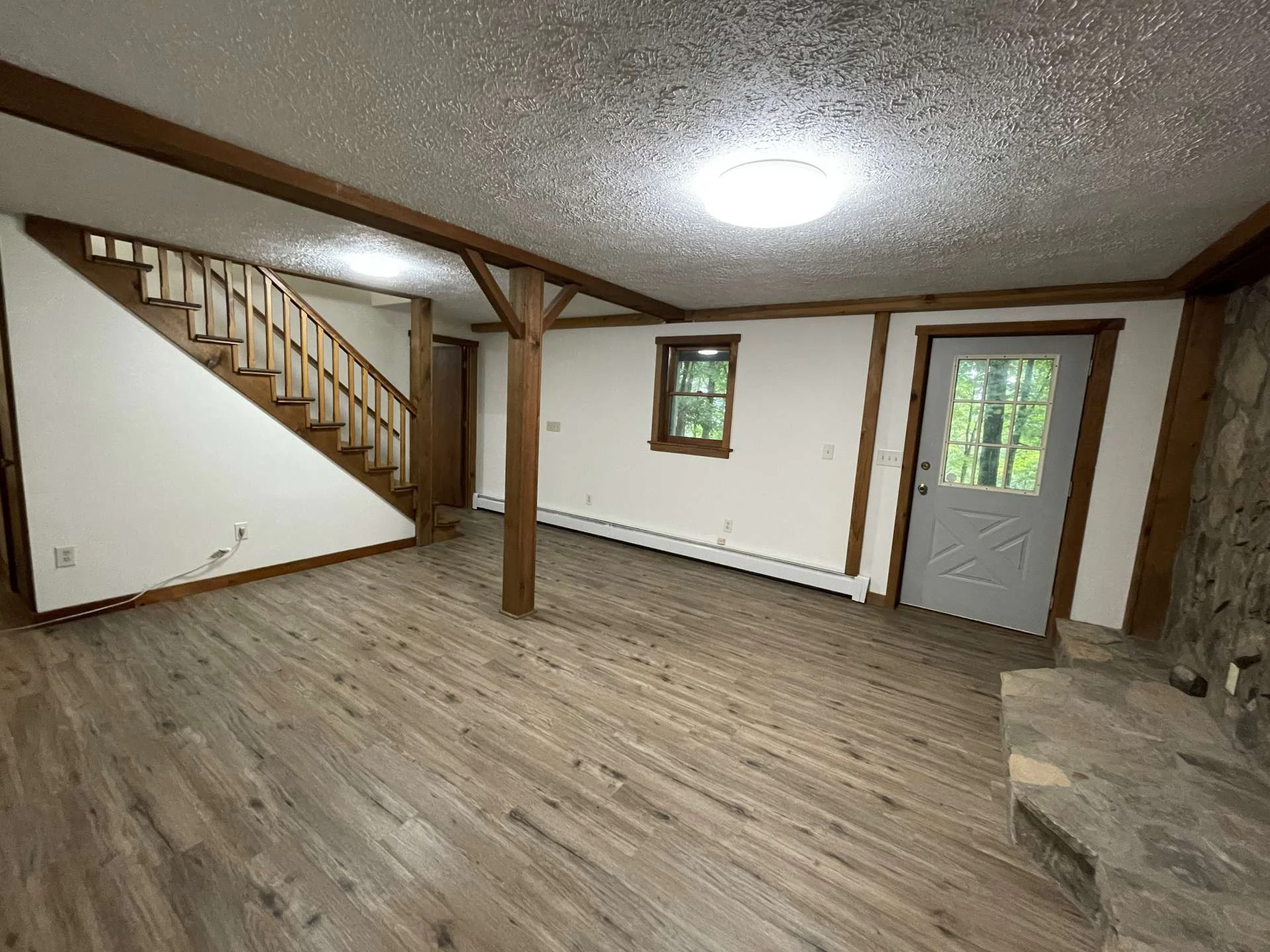 Image number 7 for the current listing