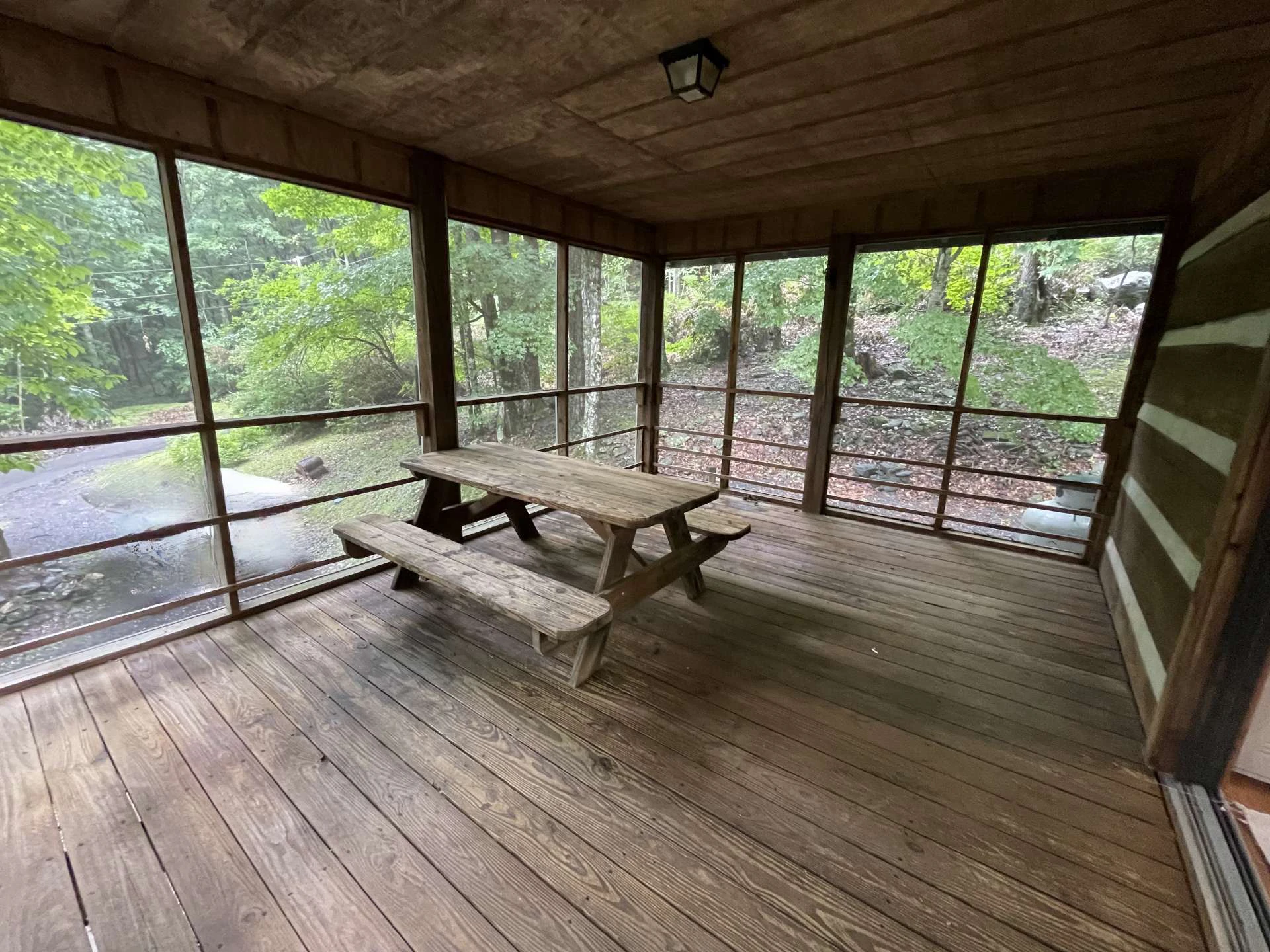 Image number 13 for the current listing