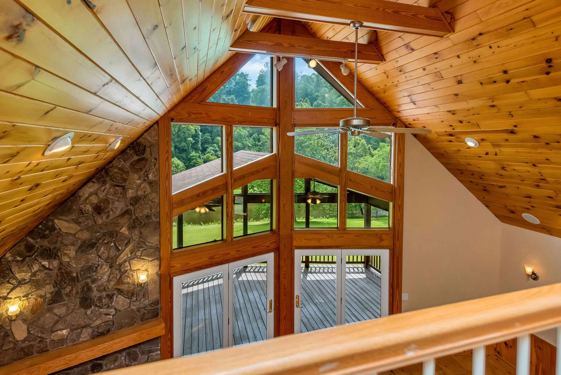Image number 5 for the current listing