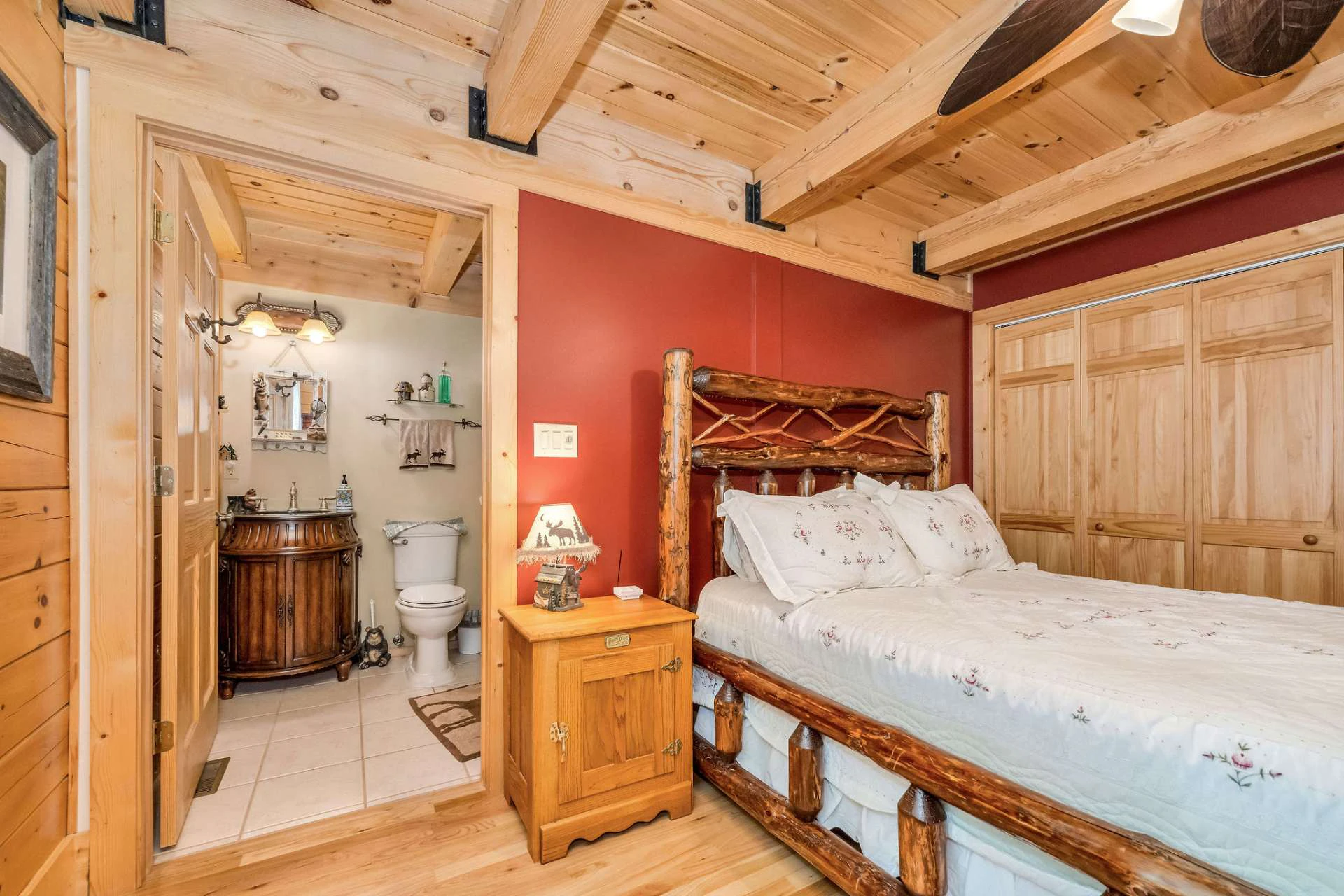 Image number 3 for the current listing