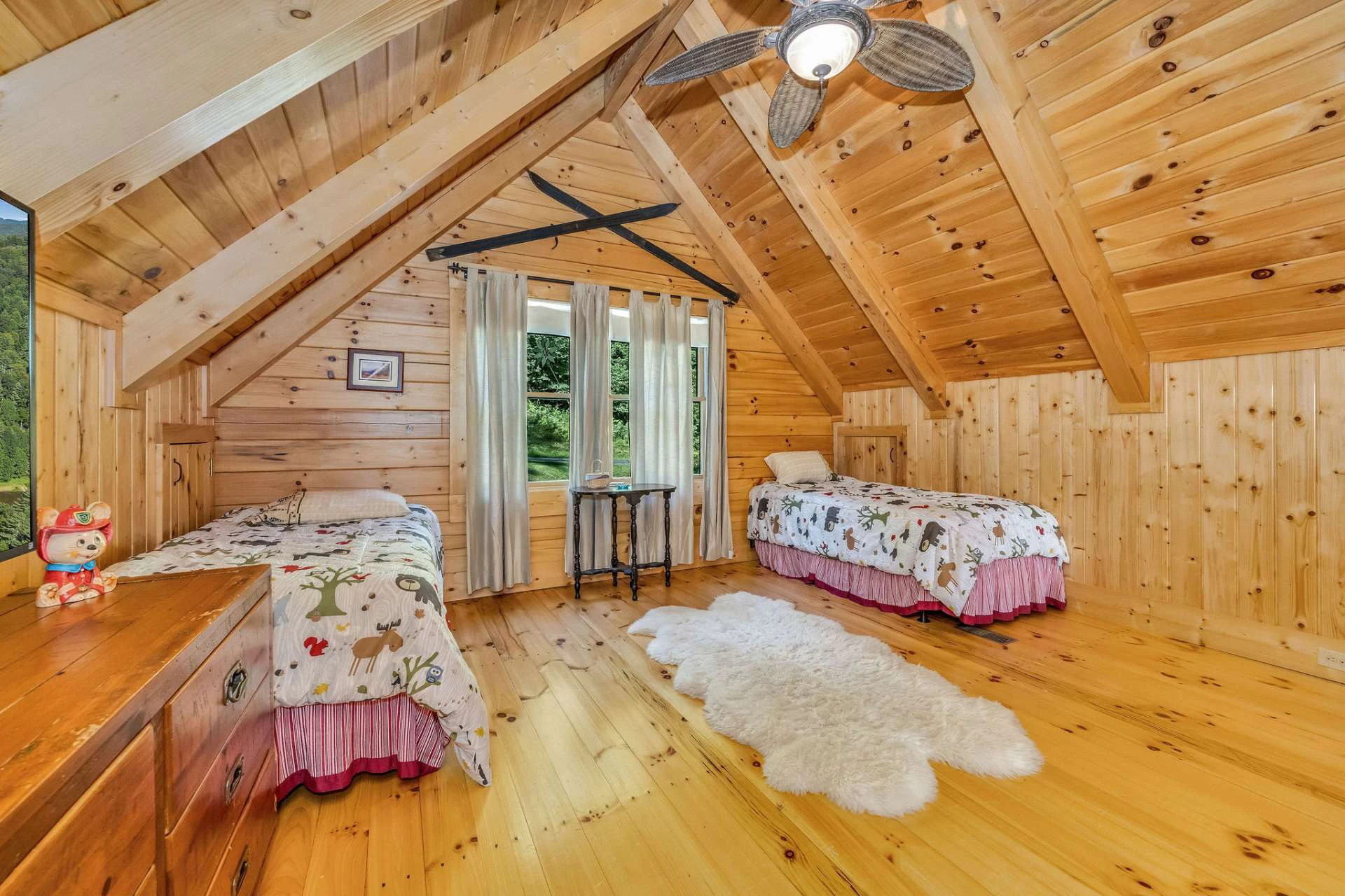 Image number 6 for the current listing
