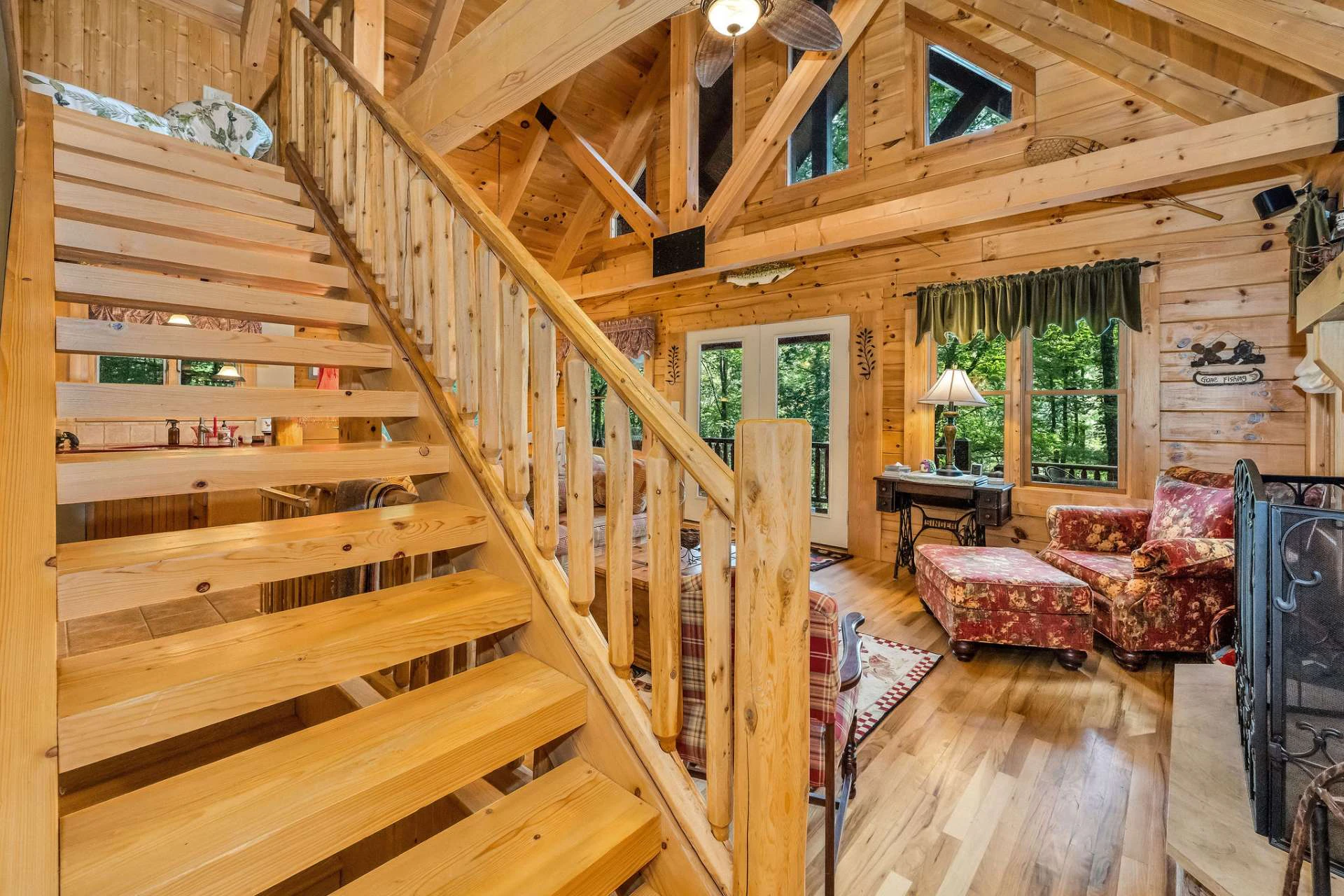 Image number 7 for the current listing