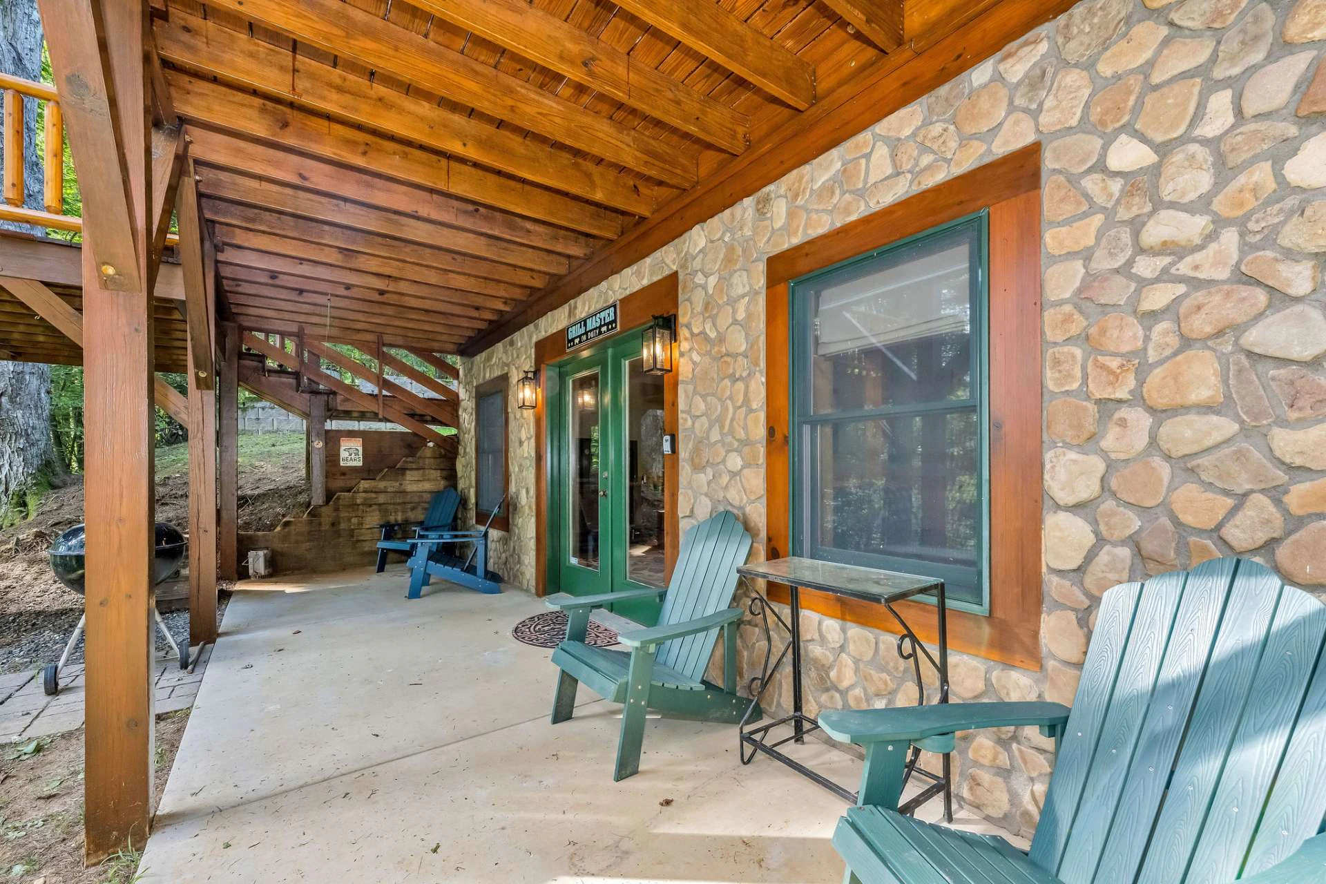 Image number 22 for the current listing