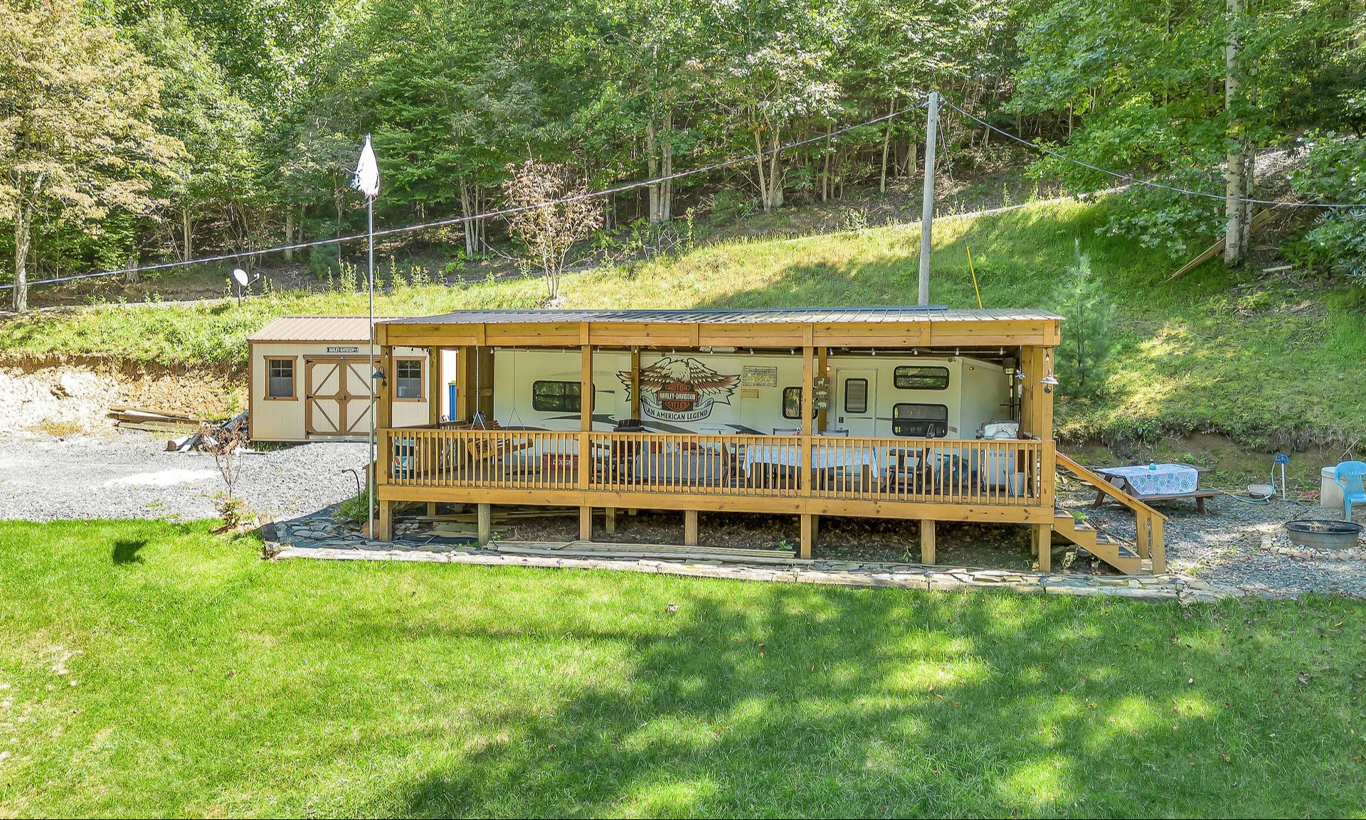 Image number 1 for the current listing