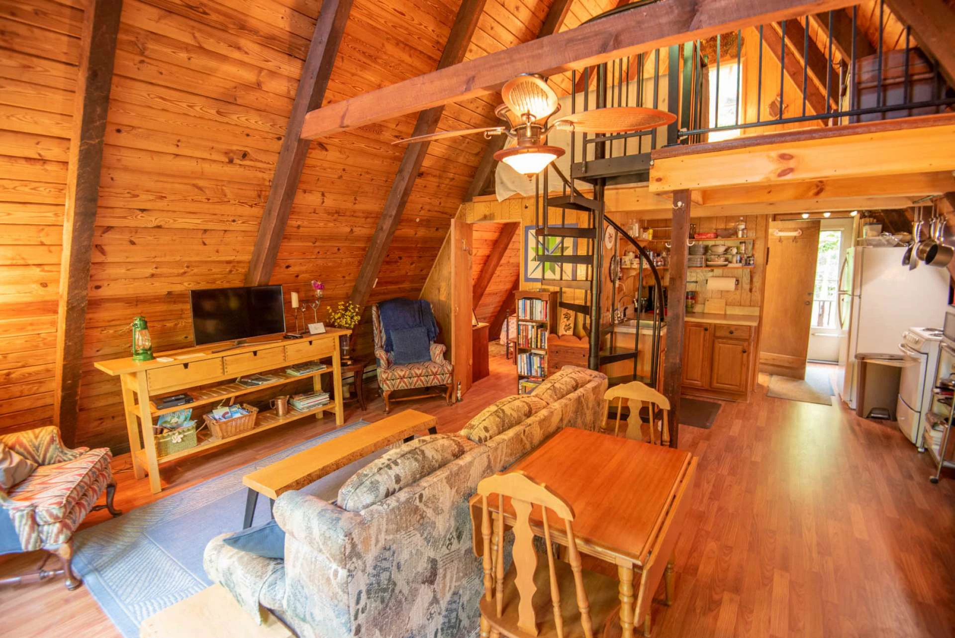 Image number 12 for the current listing