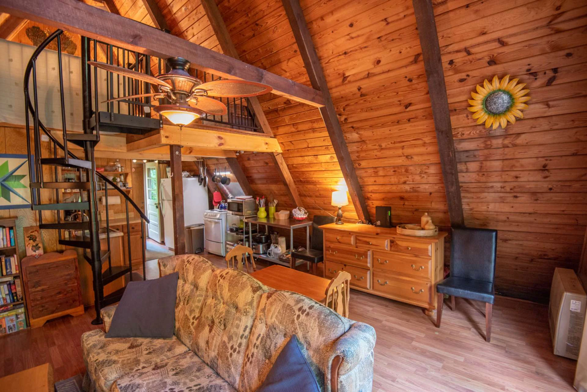 Image number 5 for the current listing