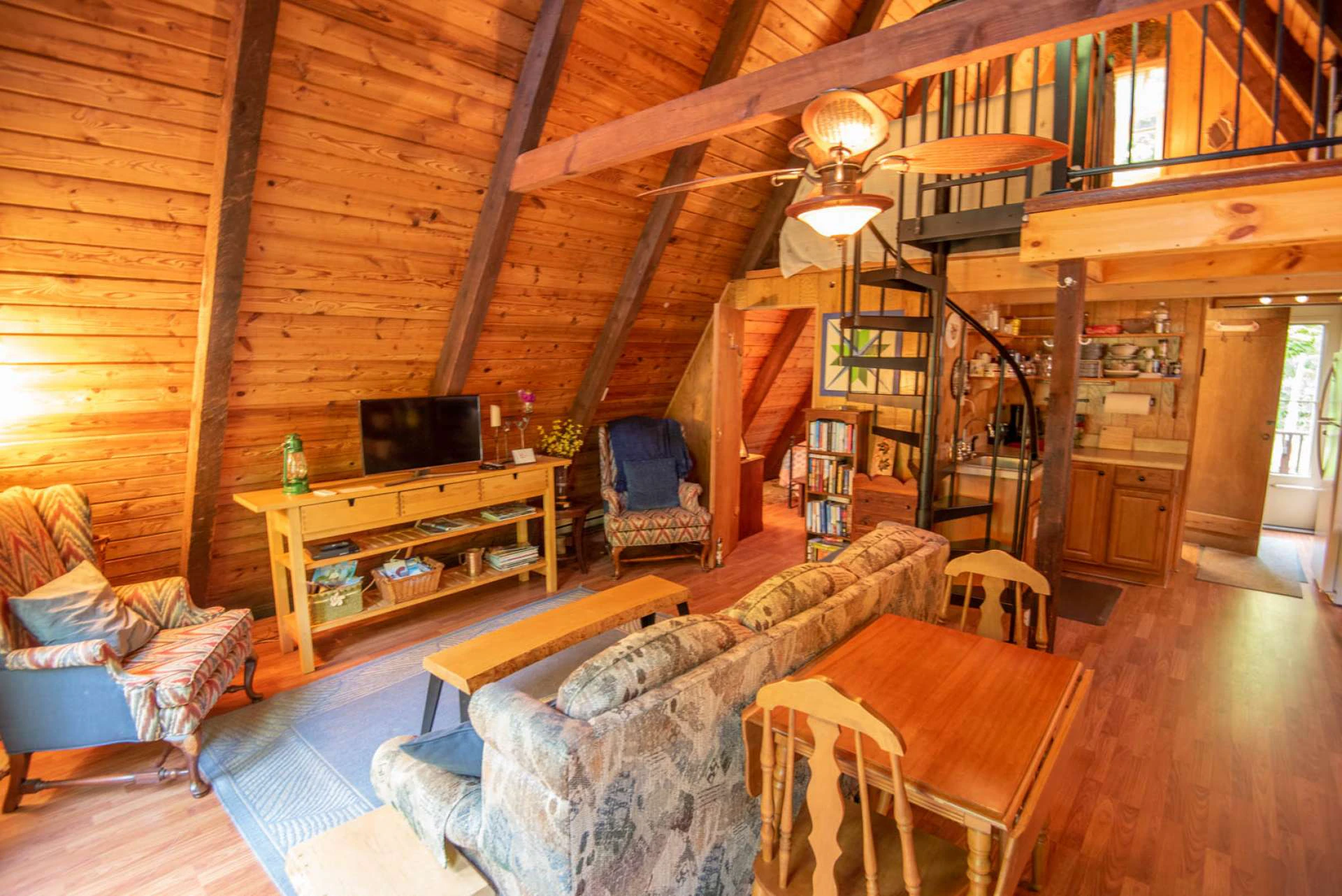 Image number 3 for the current listing