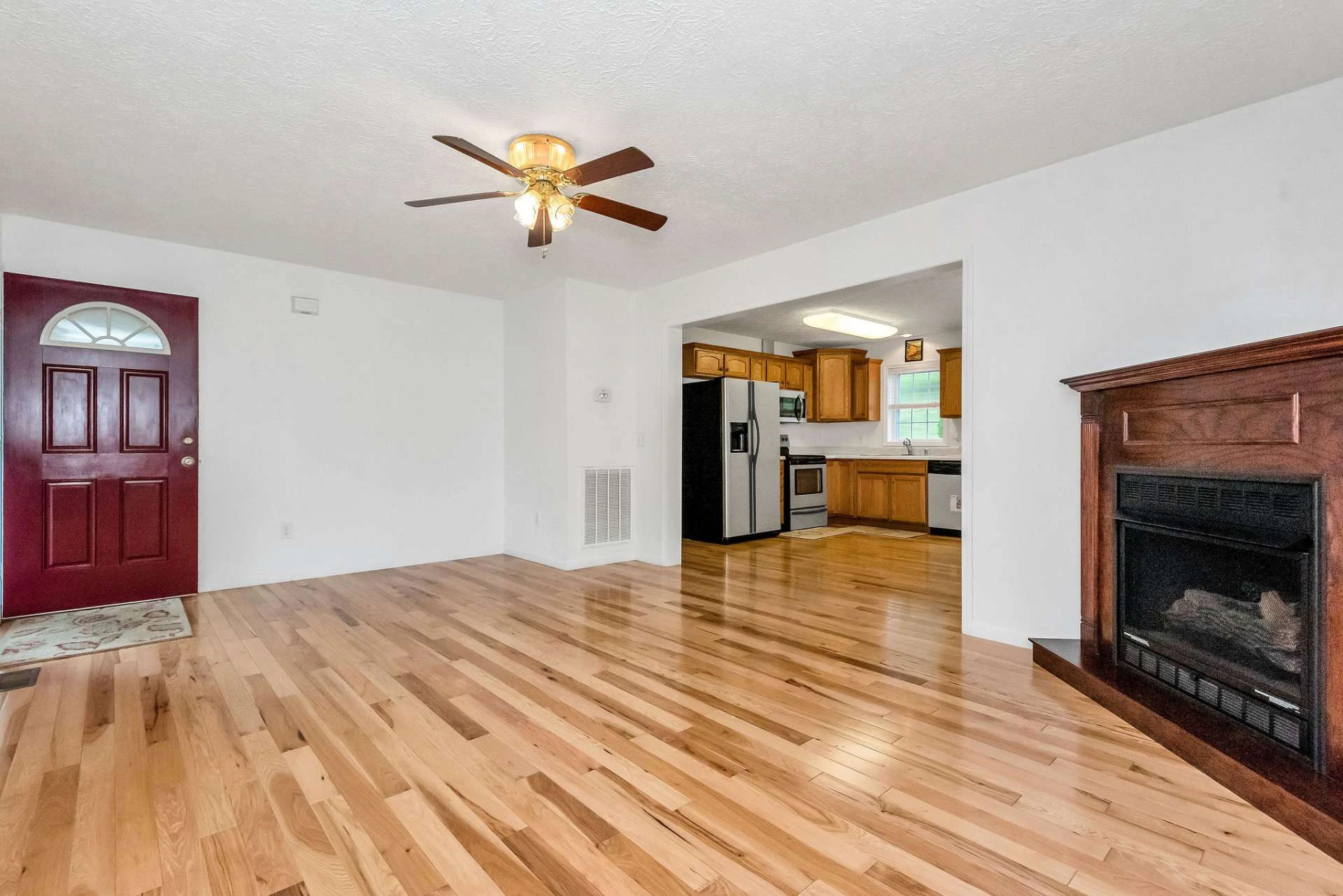 Image number 6 for the current listing