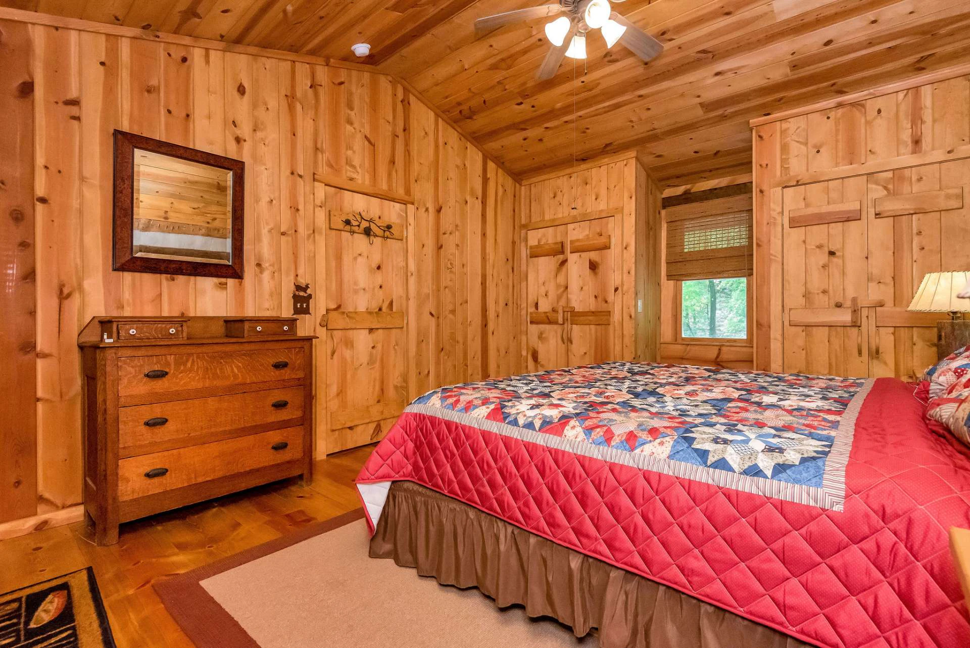 Image number 3 for the current listing