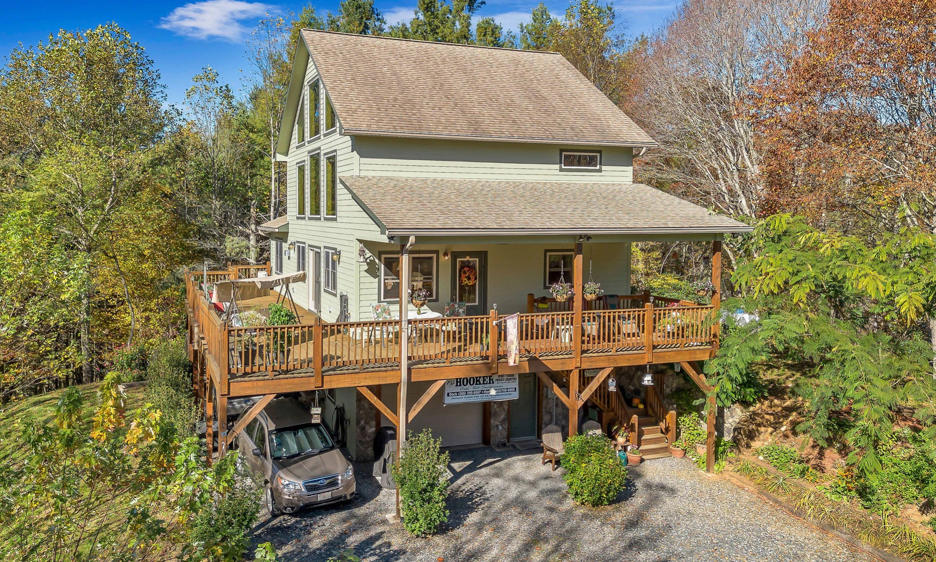 Image number 1 for the current listing