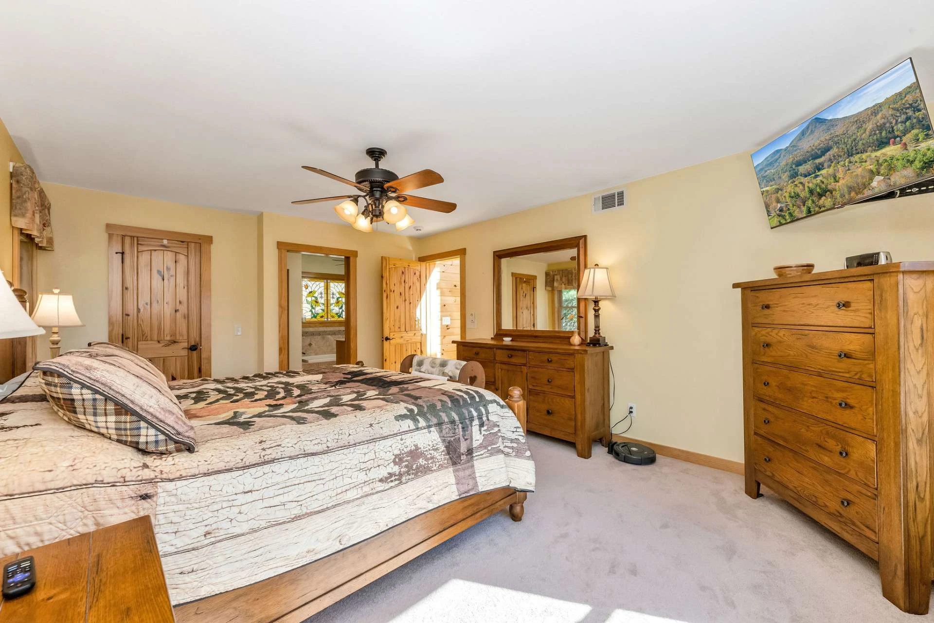 Image number 12 for the current listing