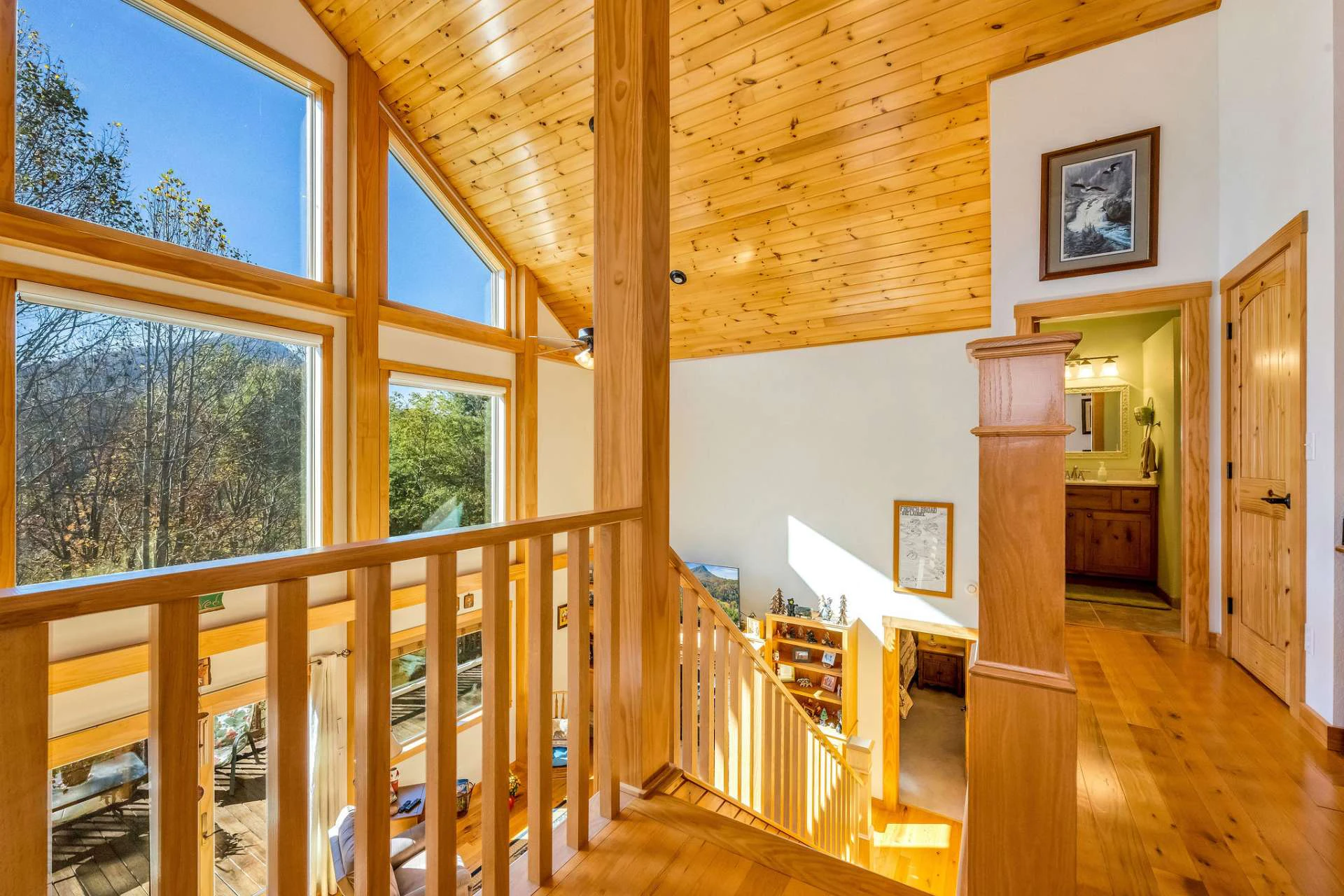 Image number 16 for the current listing