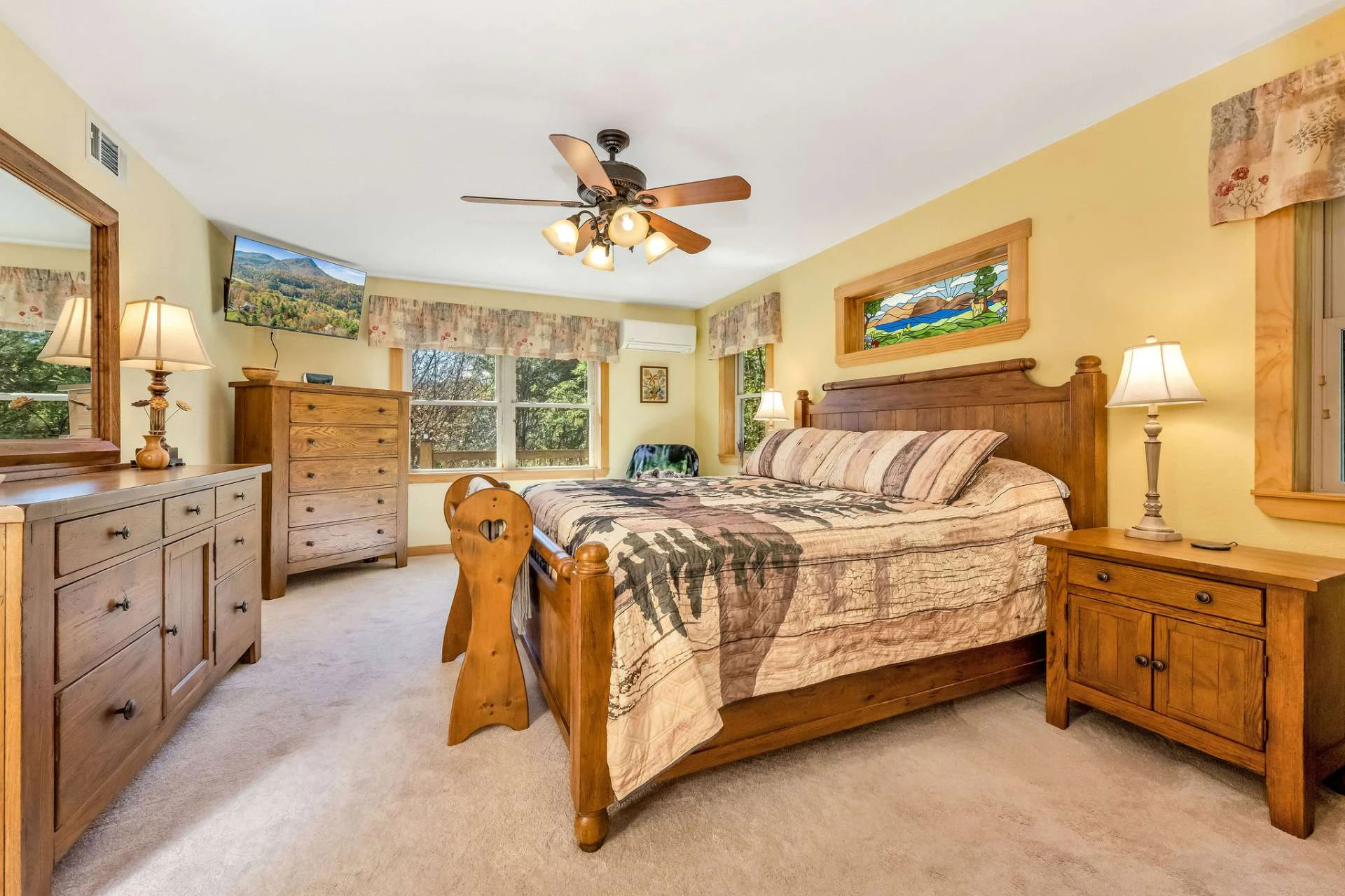 Image number 18 for the current listing