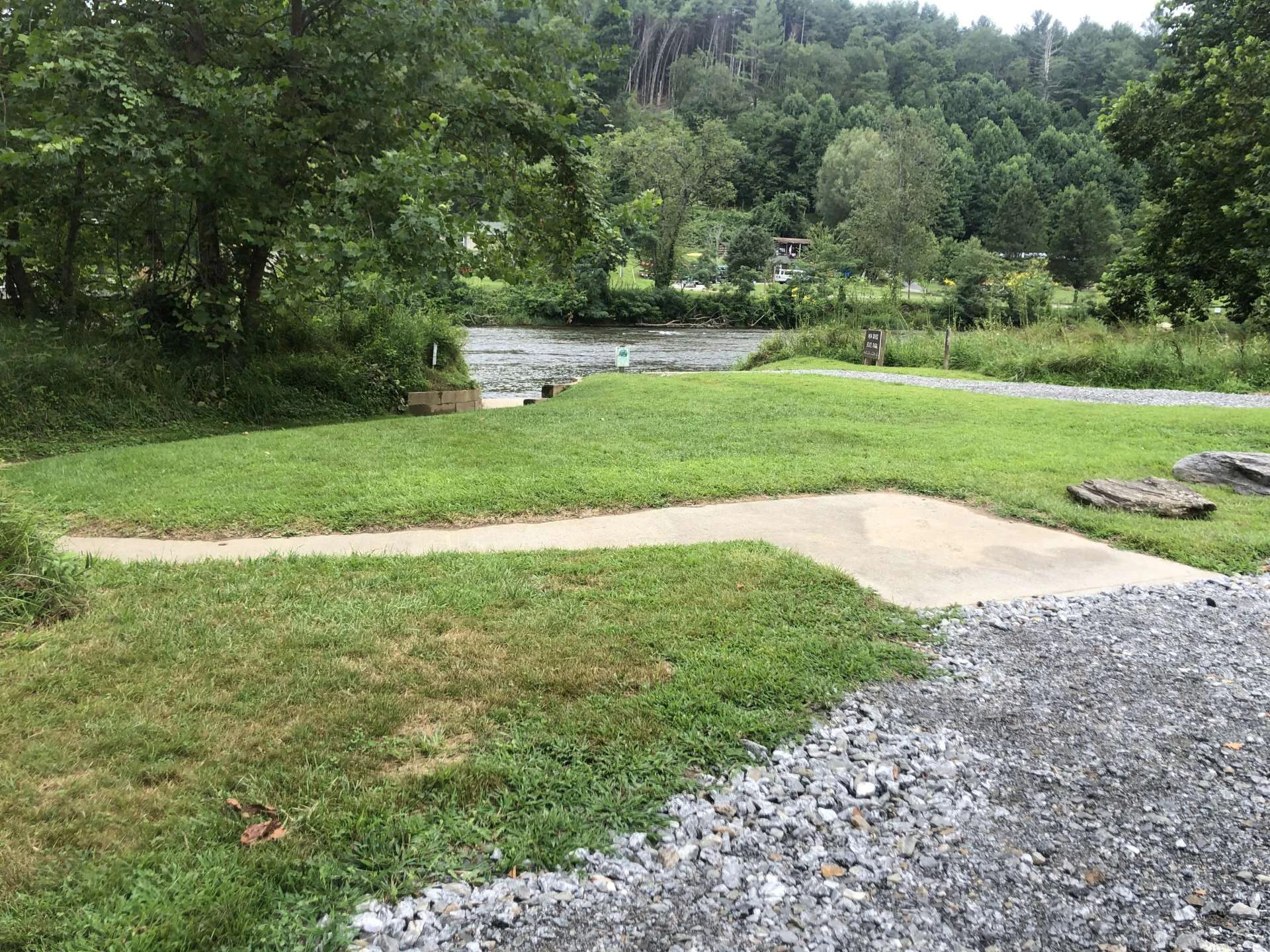 Image number 4 for the current listing