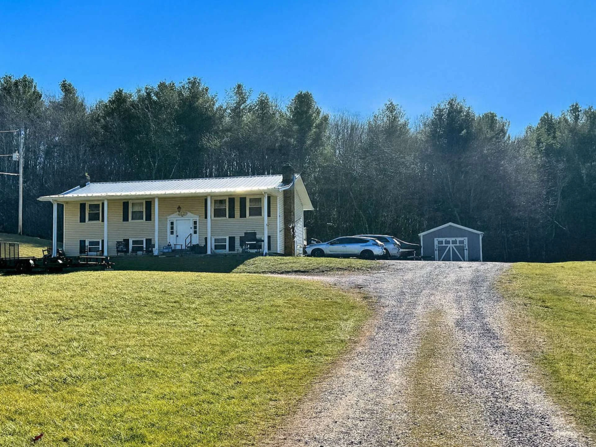 Image number 17 for the current listing