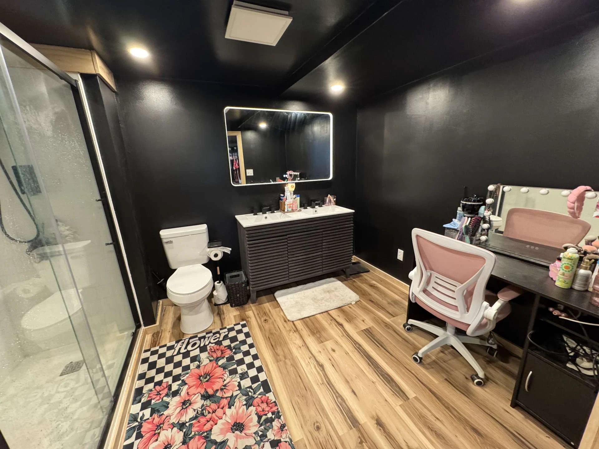 Image number 2 for the current listing