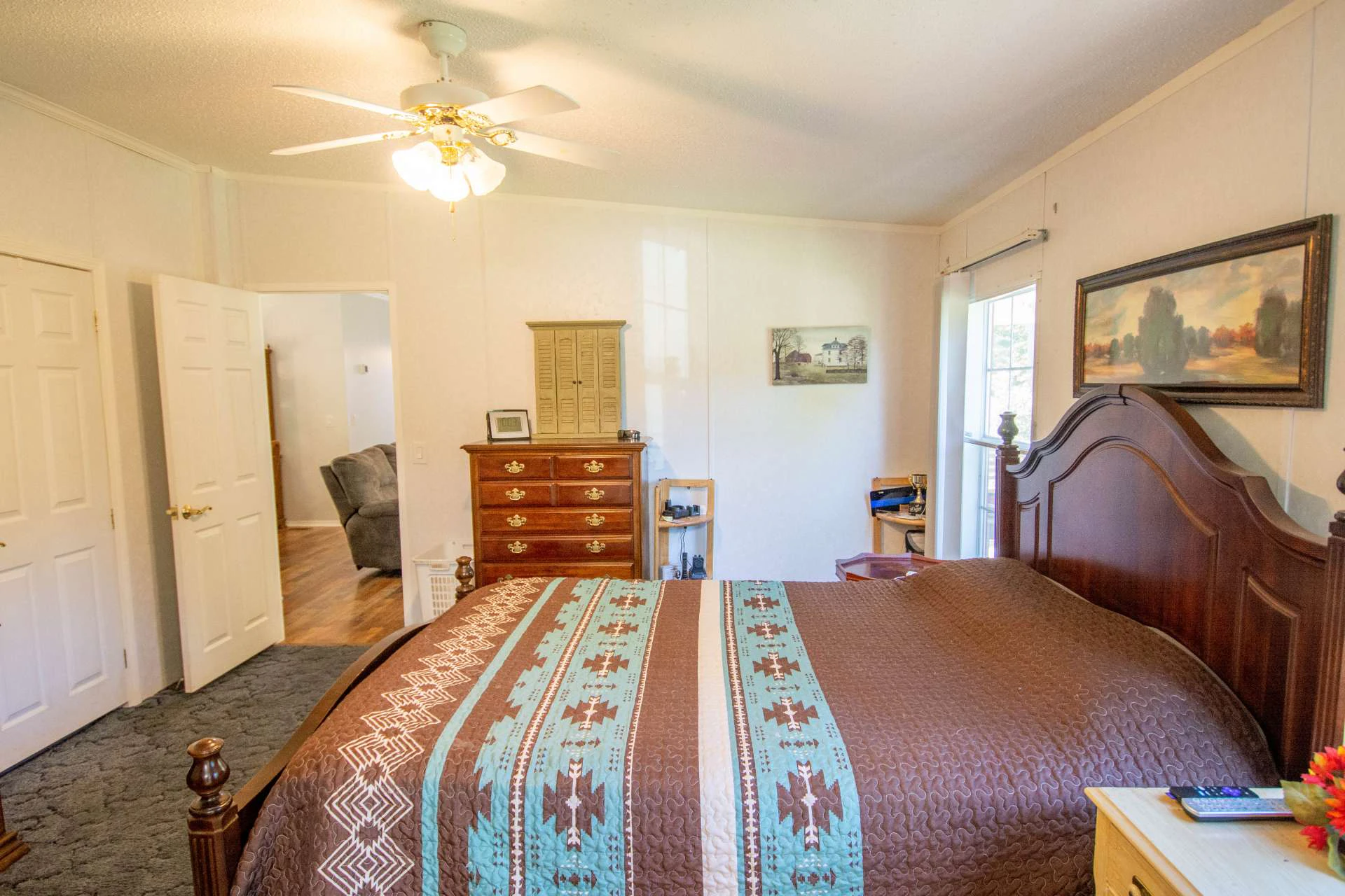 Image number 7 for the current listing