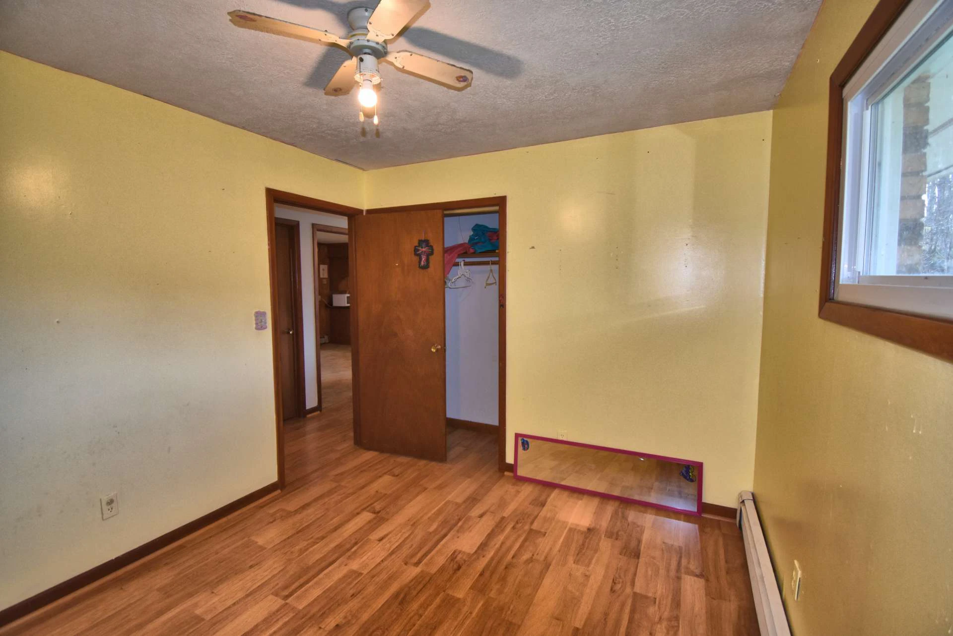 Image number 7 for the current listing