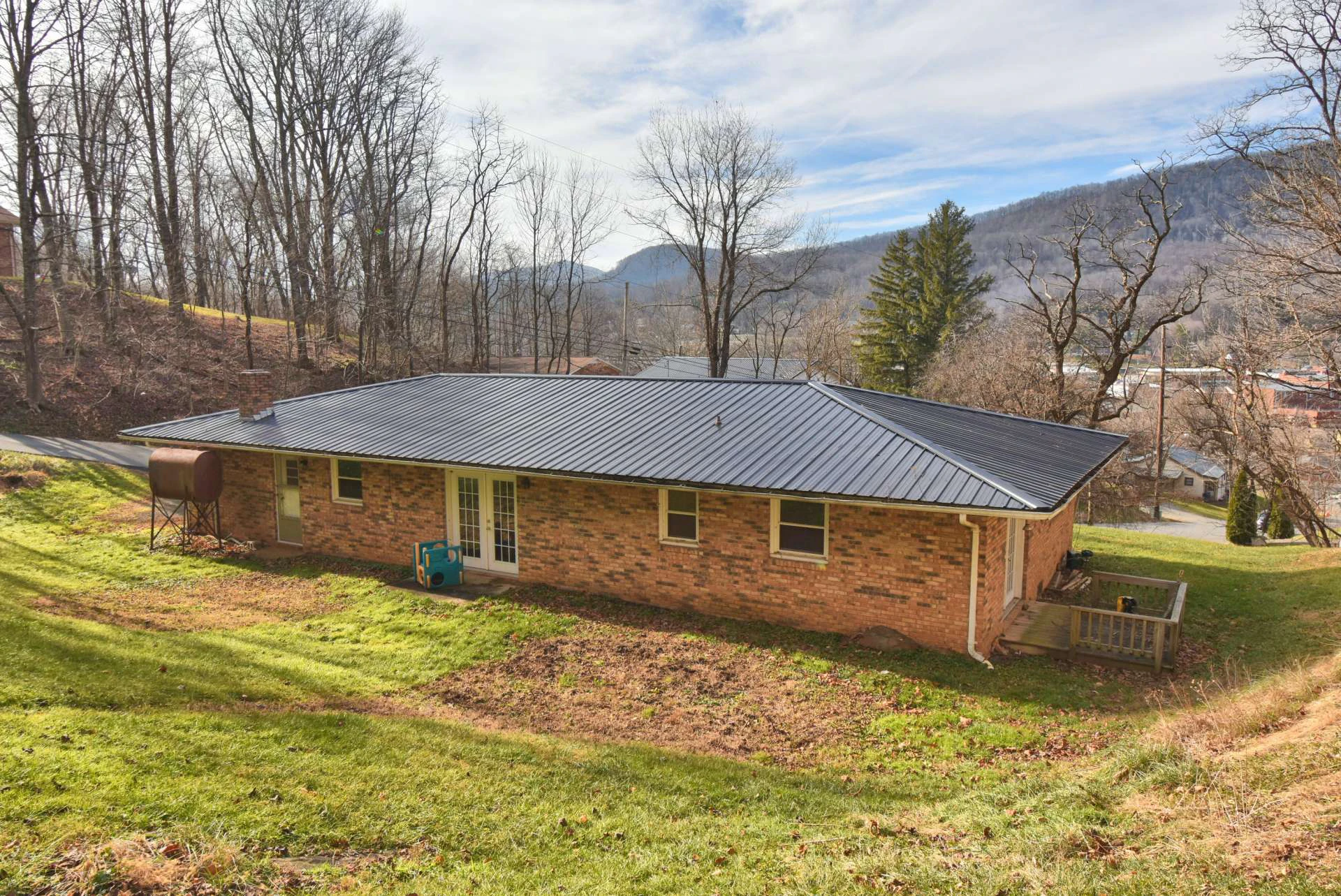 Image number 6 for the current listing
