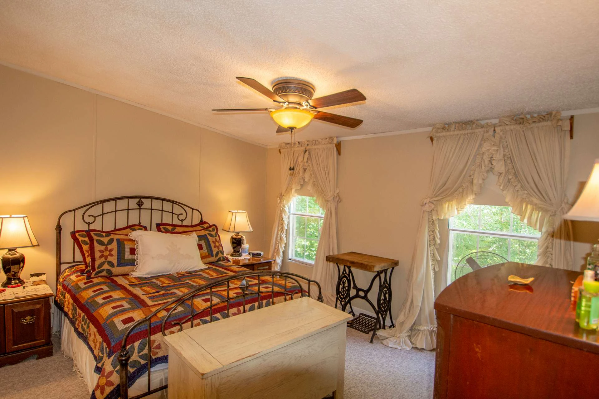 Image number 9 for the current listing