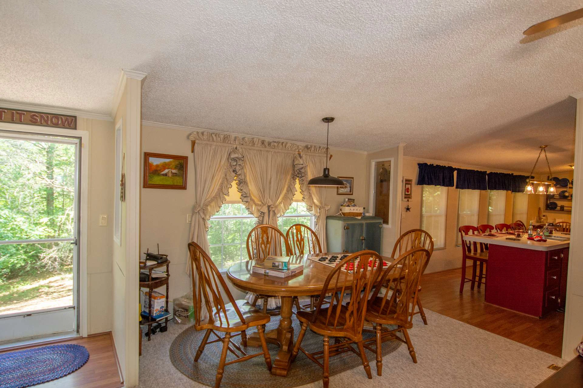 Image number 15 for the current listing