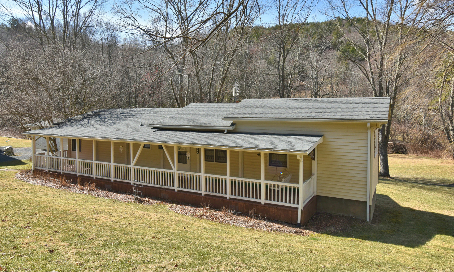 Image number 1 for the current listing