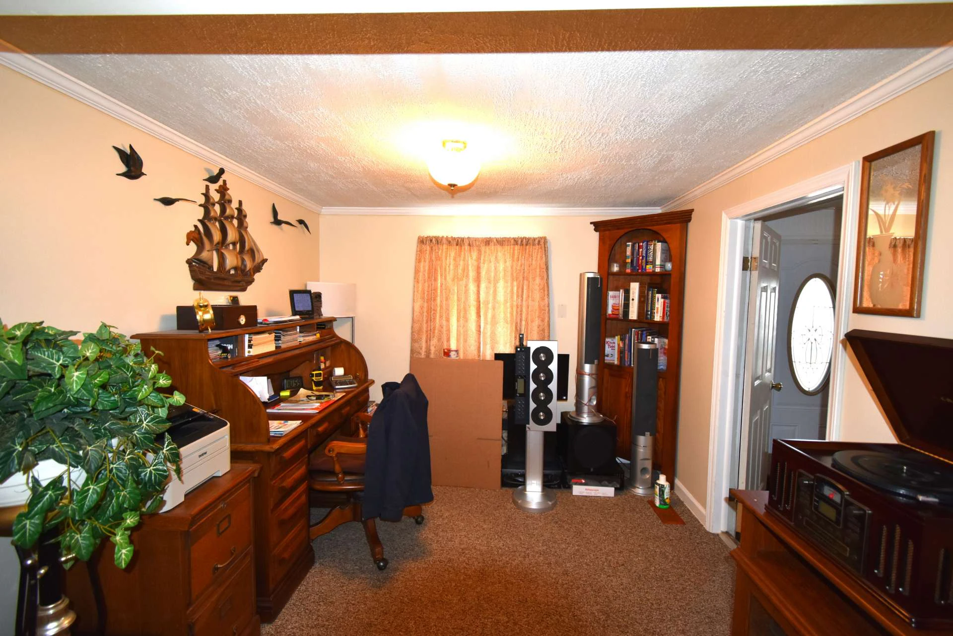 Image number 4 for the current listing