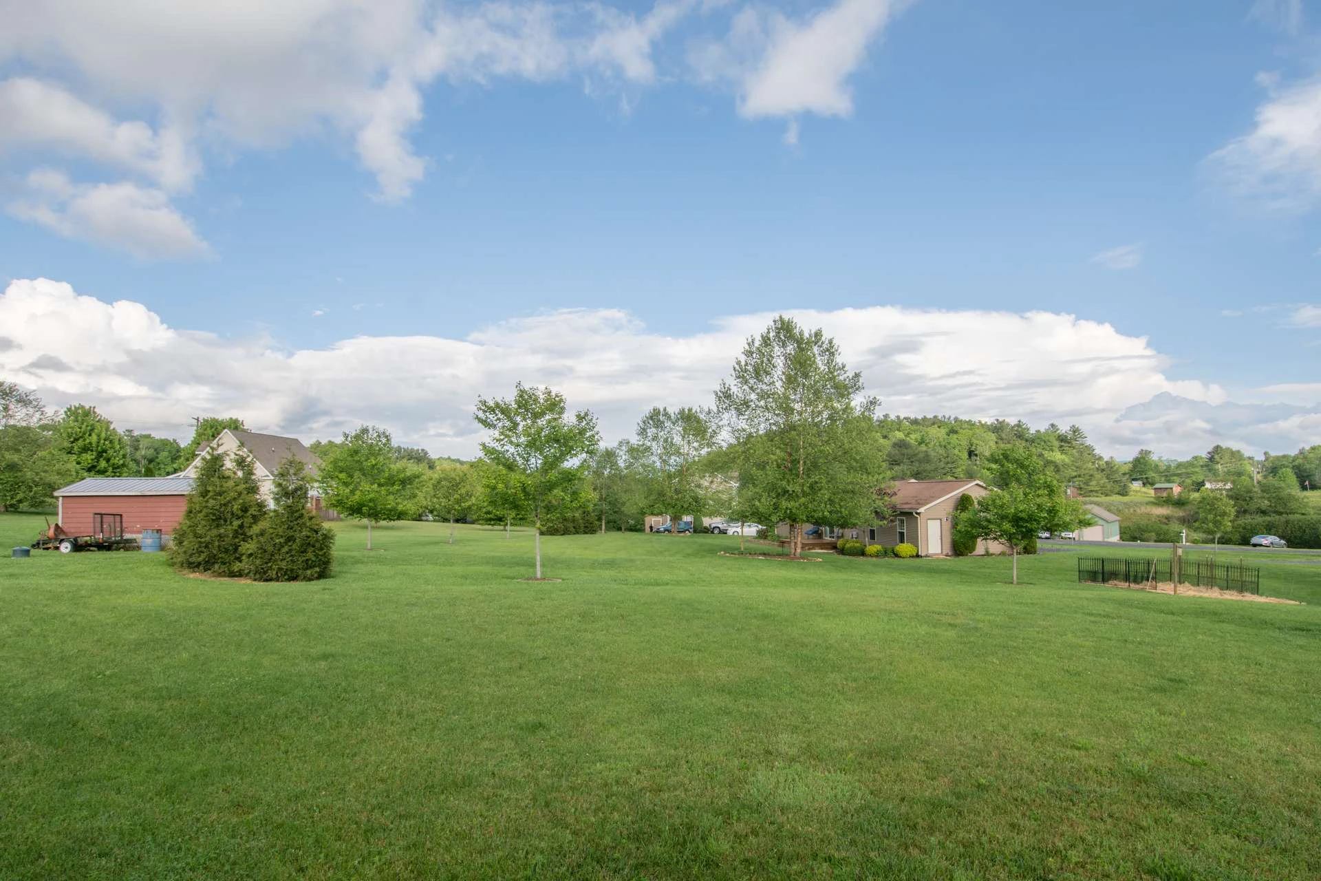 Image number 3 for the current listing