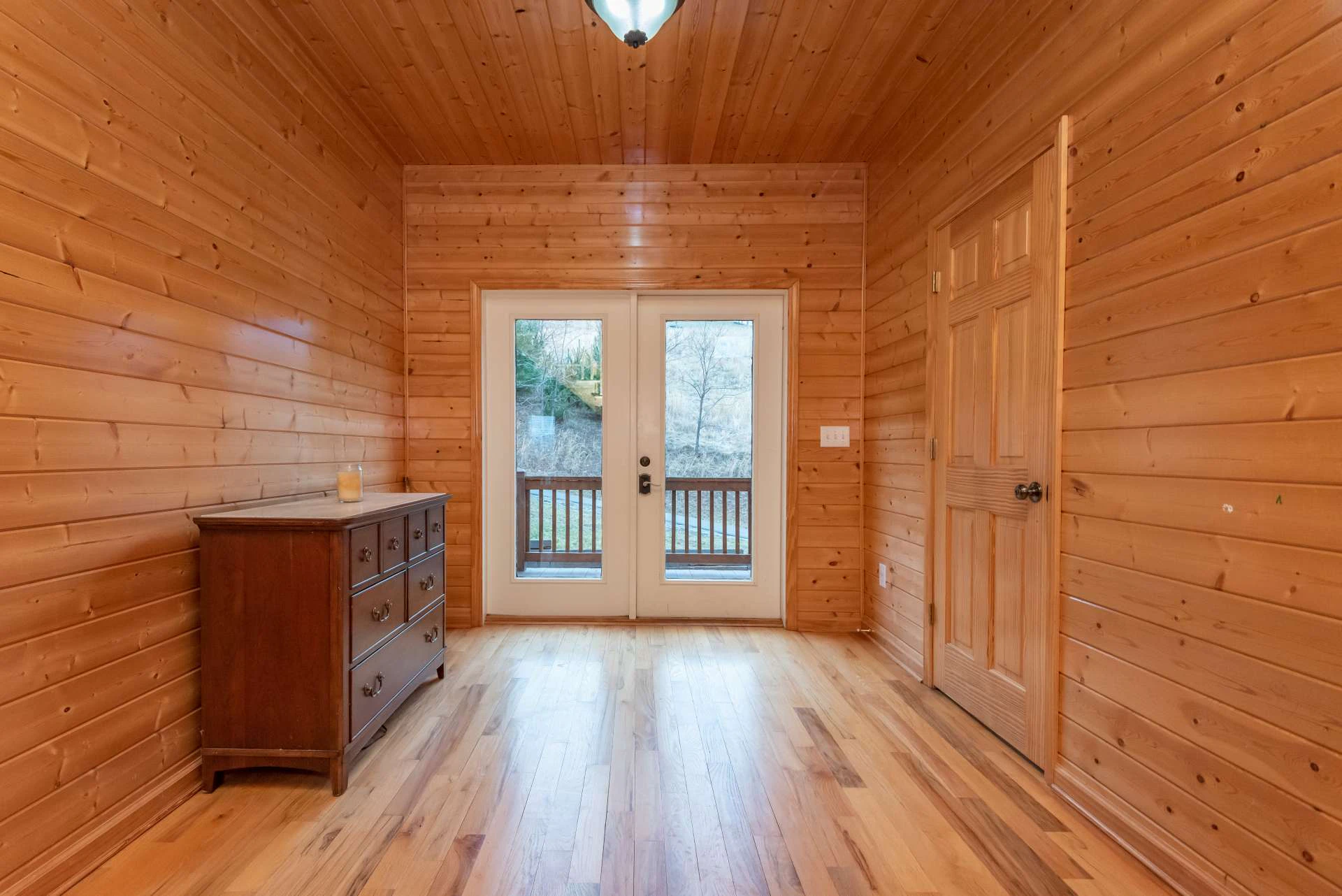 Image number 6 for the current listing