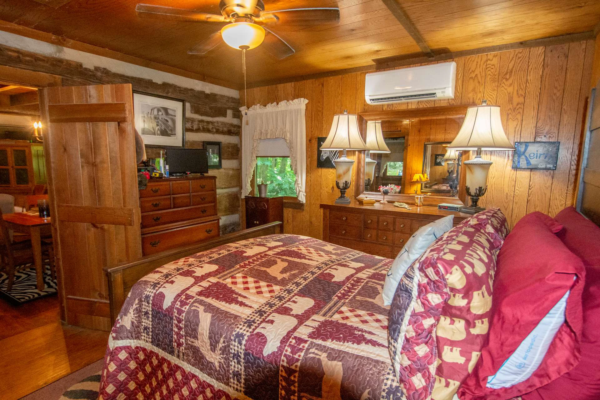Image number 12 for the current listing