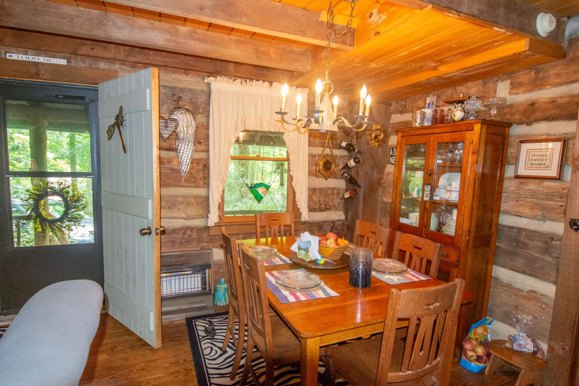 Image number 13 for the current listing