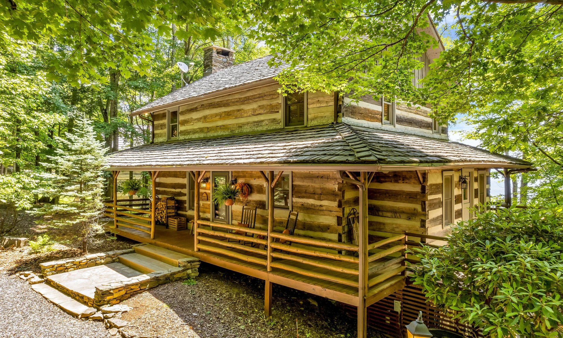 Image number 1 for the current listing
