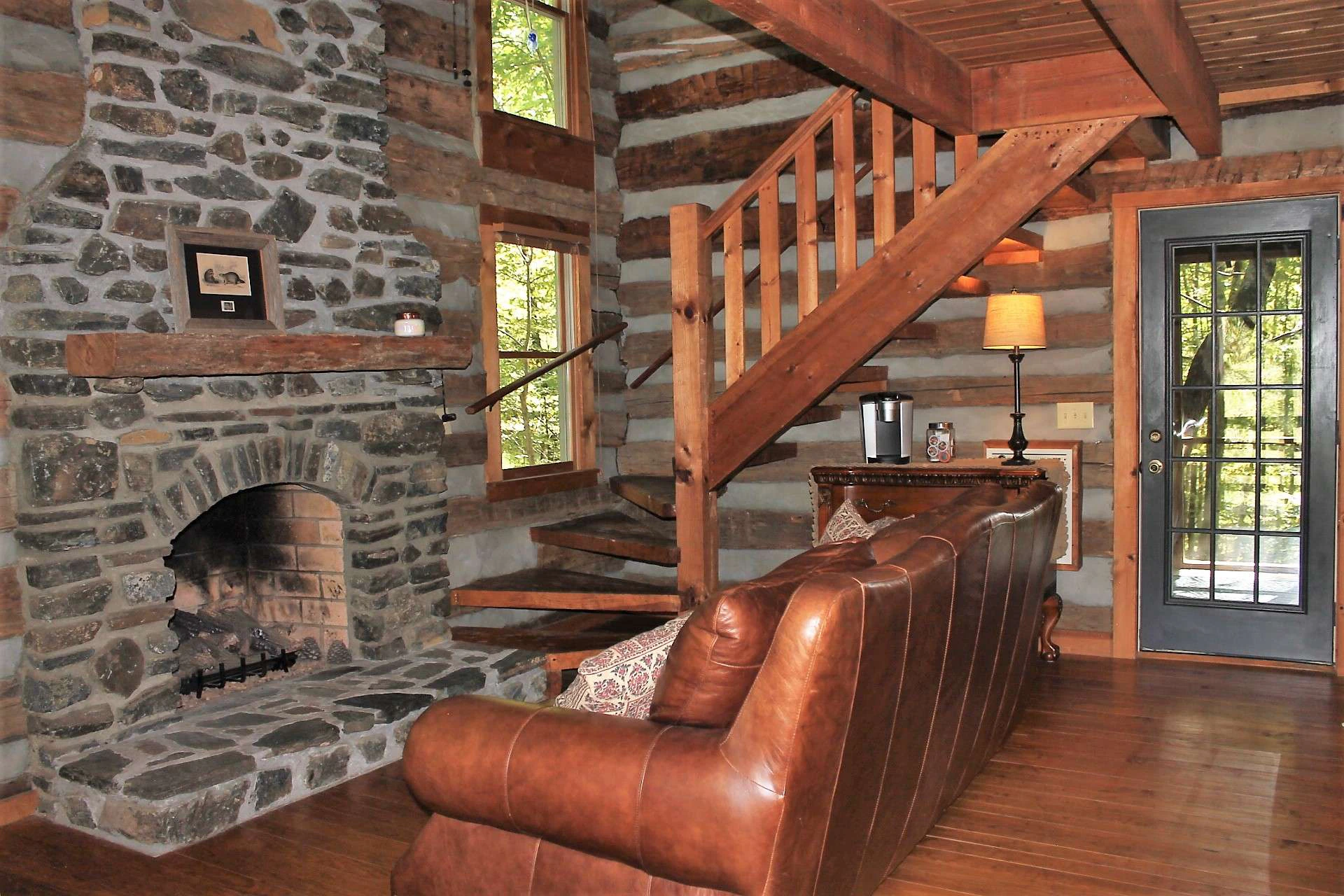 Image number 14 for the current listing