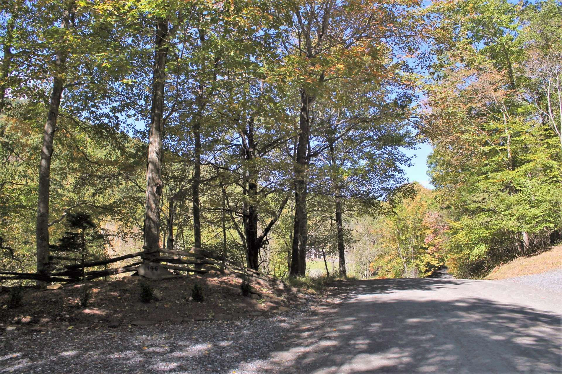 Image number 16 for the current listing
