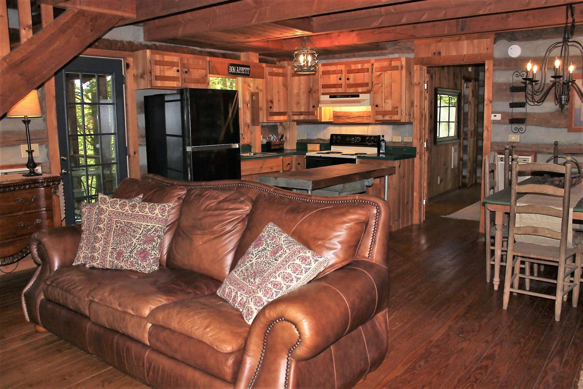Image number 10 for the current listing