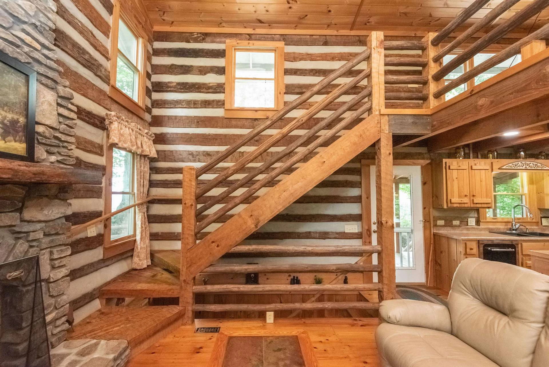 Image number 2 for the current listing