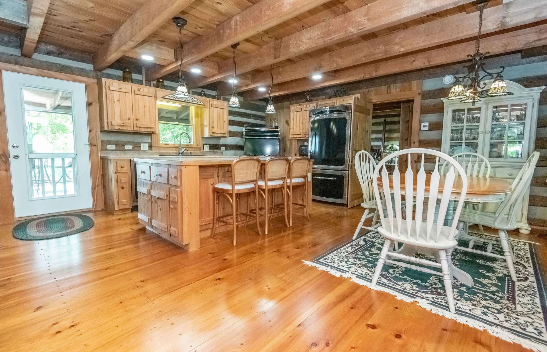 Image number 6 for the current listing
