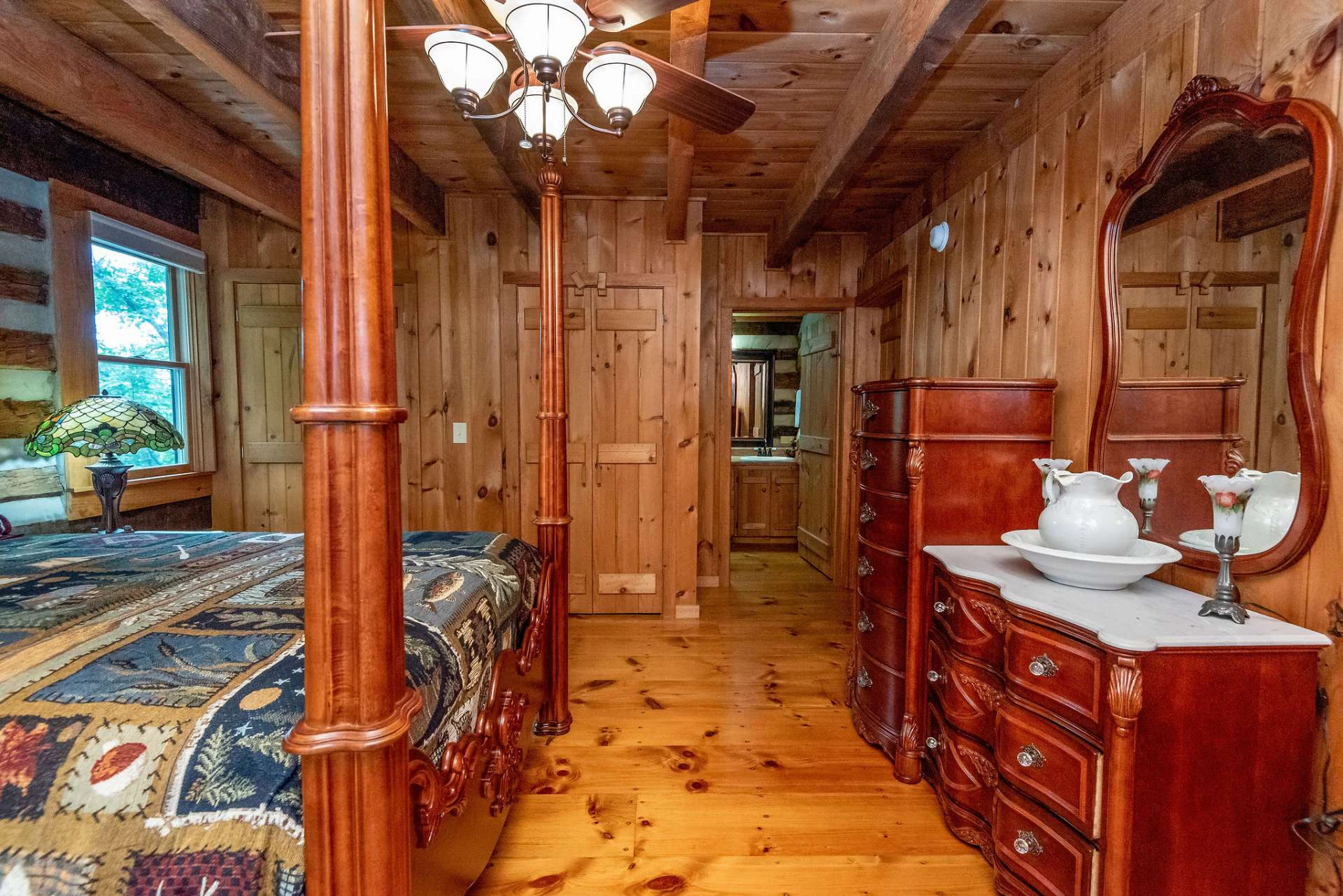 Image number 11 for the current listing
