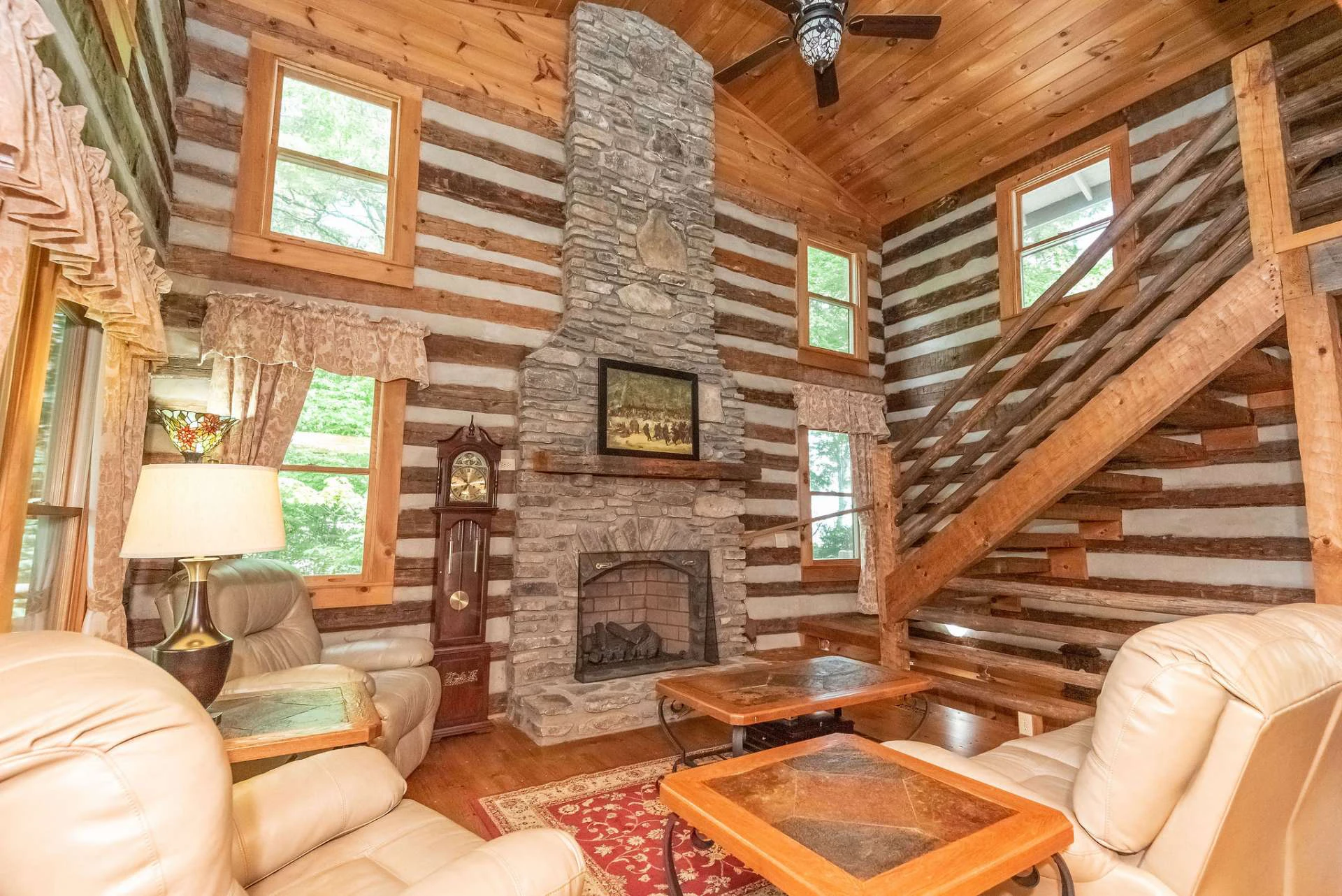 Image number 3 for the current listing