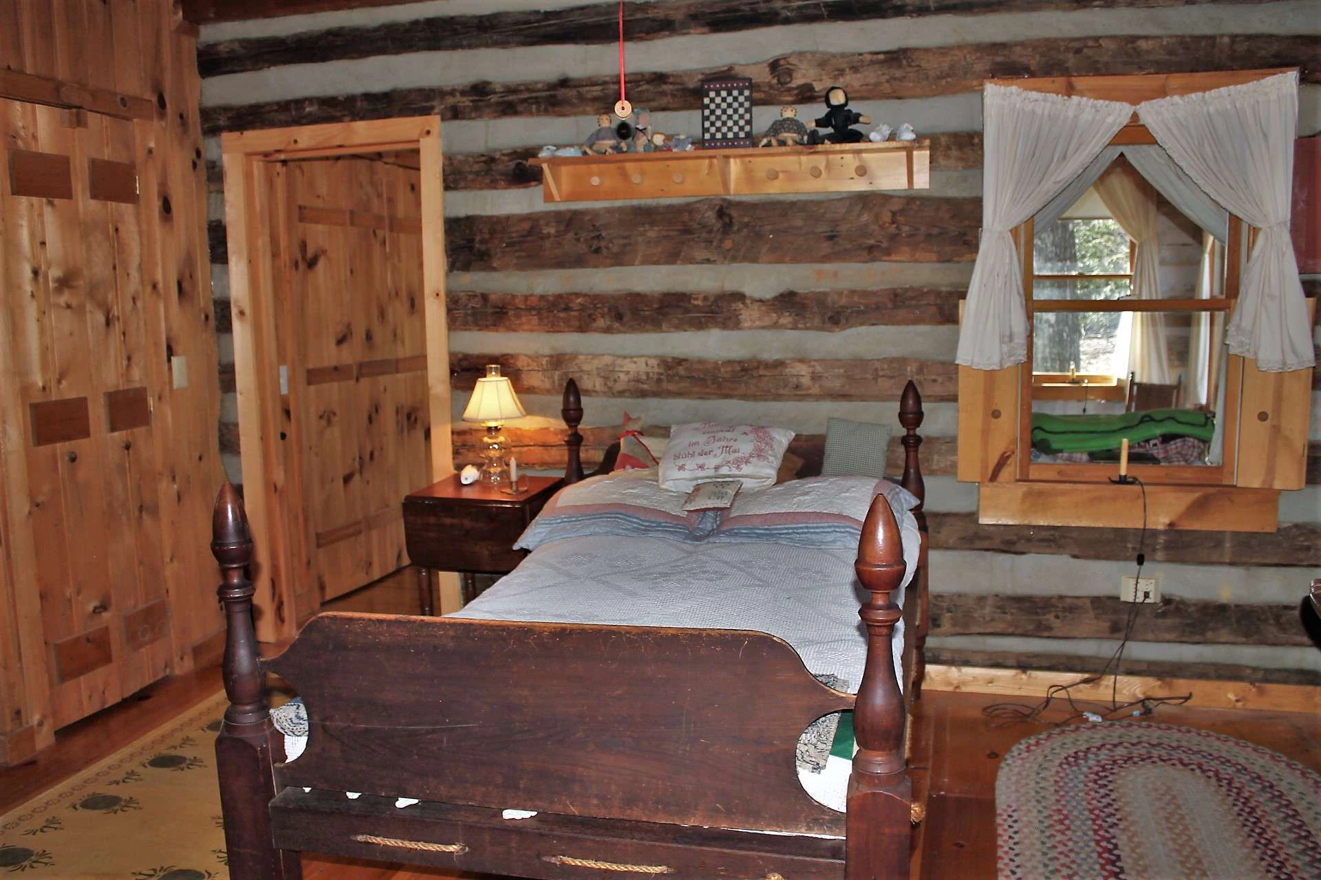 Image number 10 for the current listing