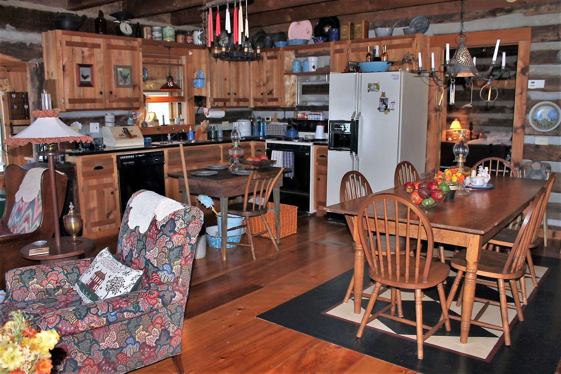 Image number 16 for the current listing
