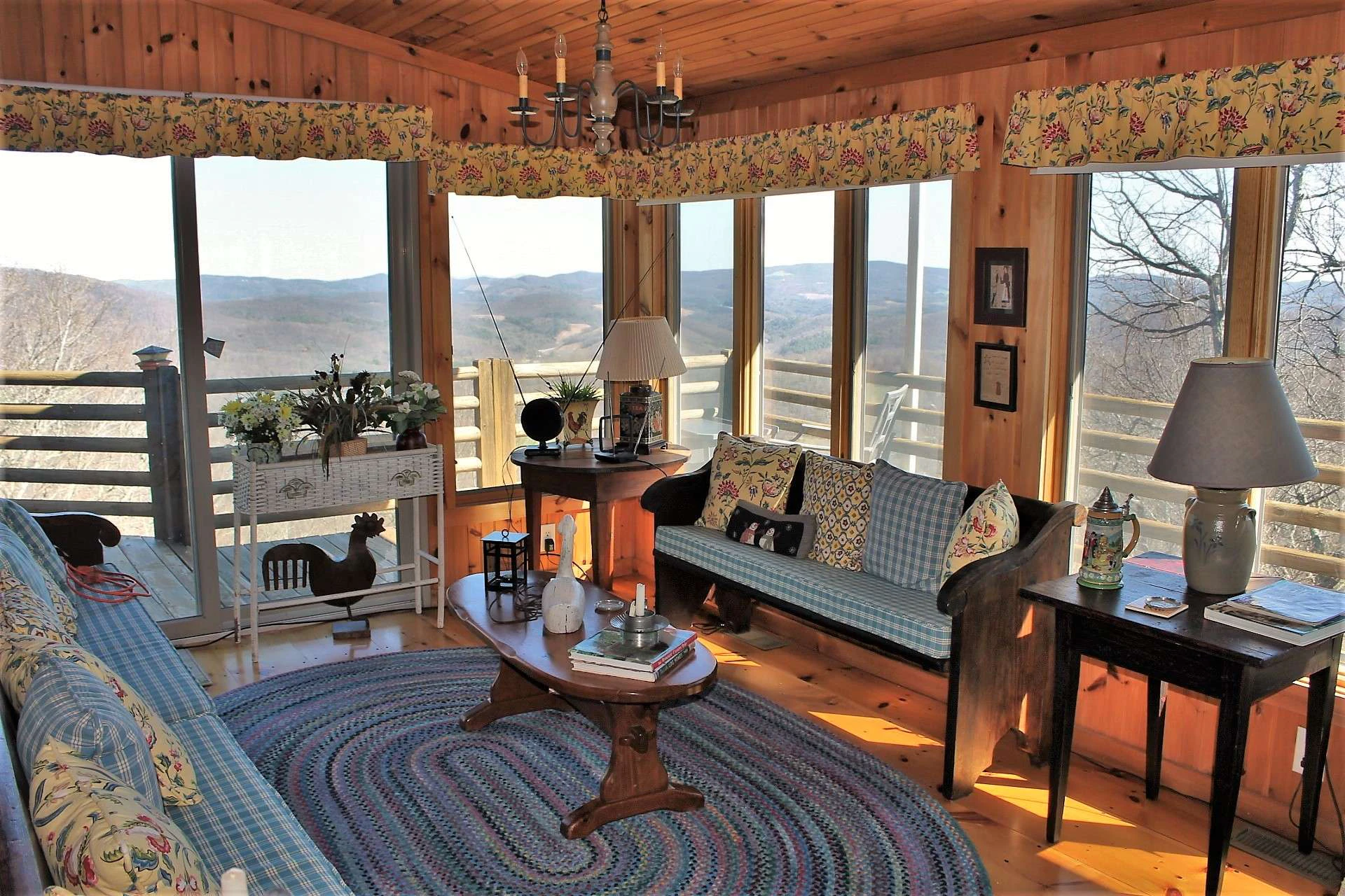 Image number 14 for the current listing