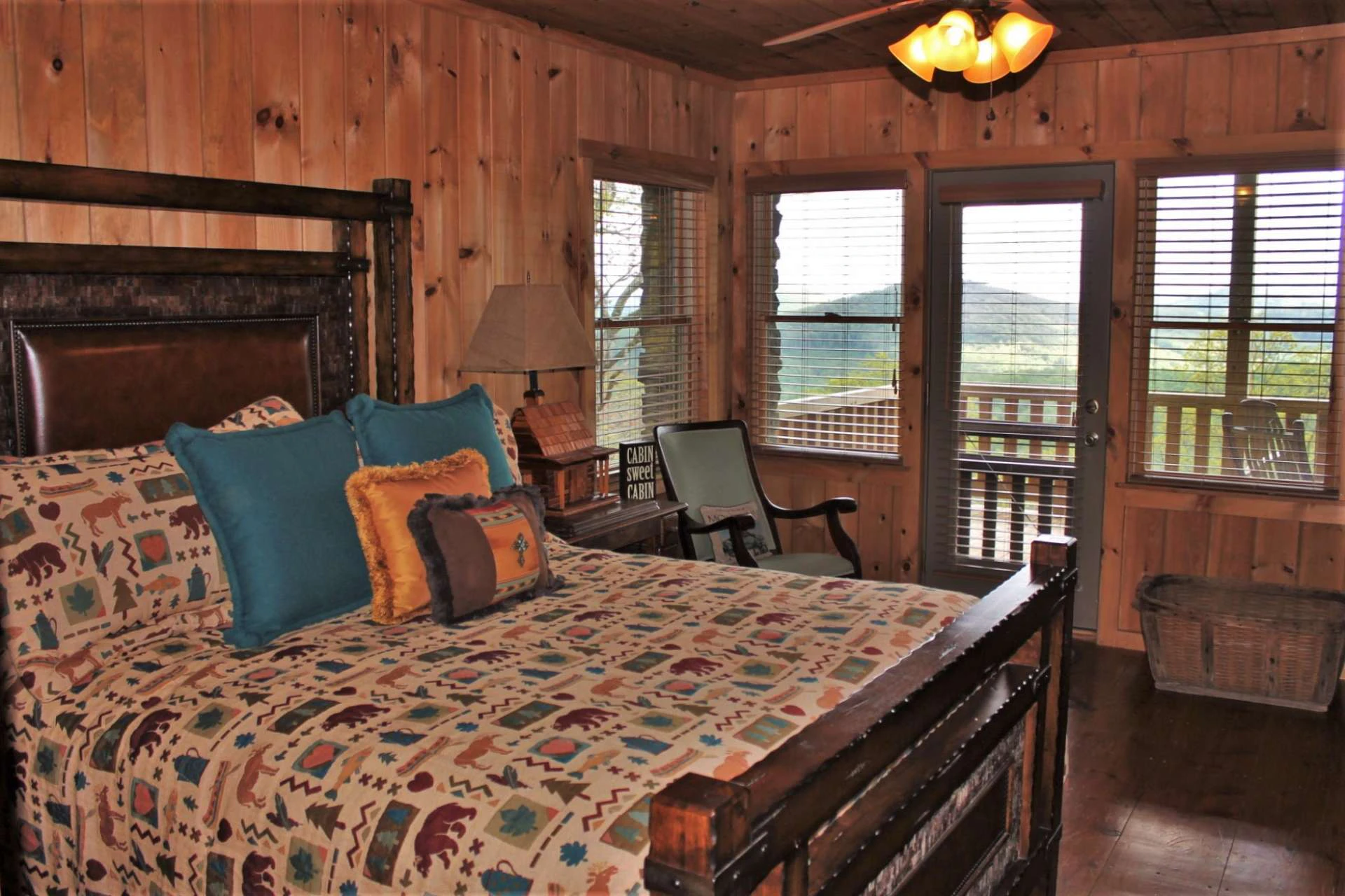 Image number 10 for the current listing